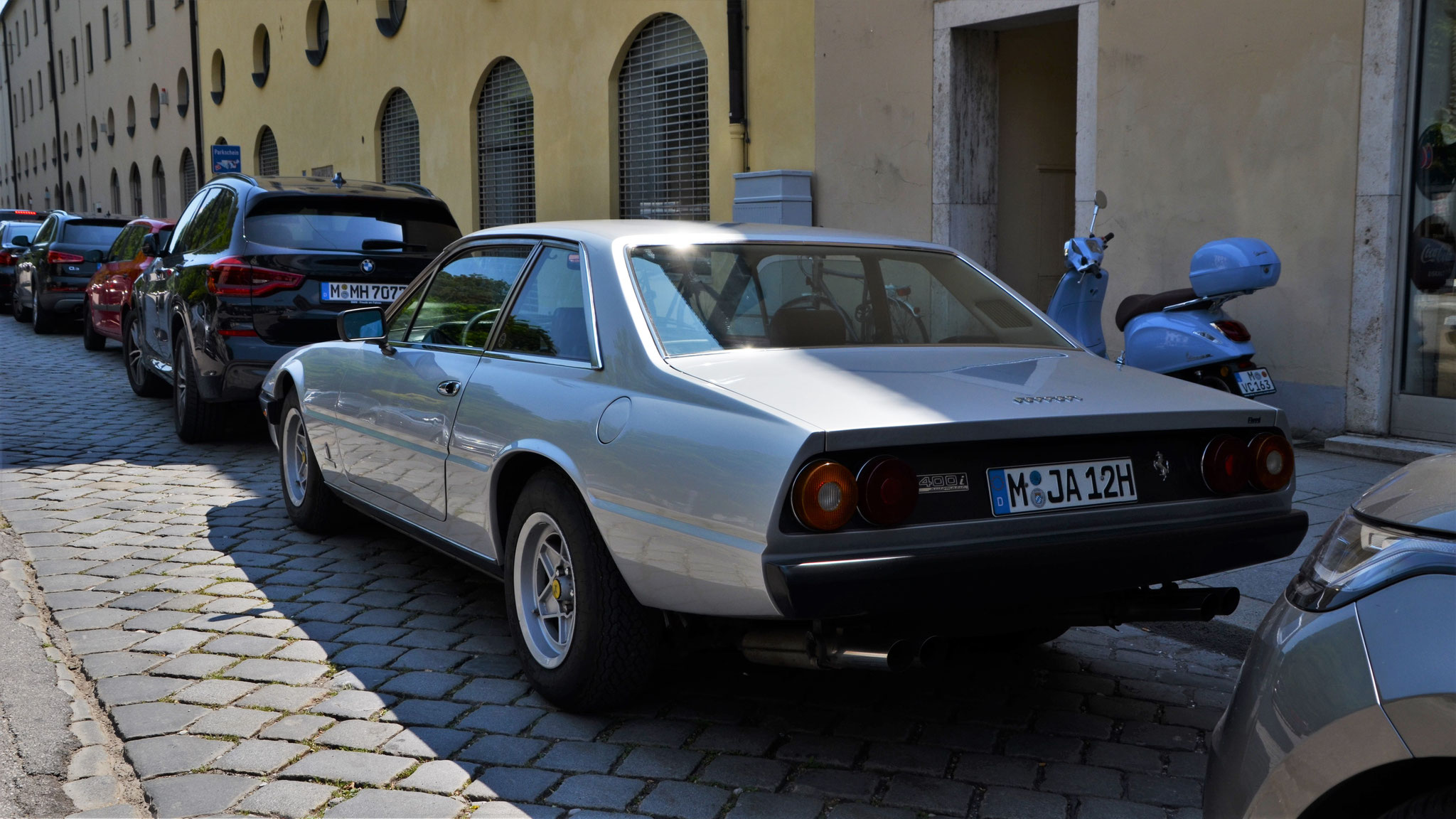 Ferrari 400i - M-JA12H