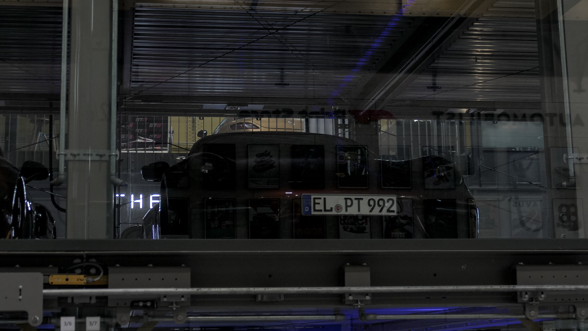 Porsche 992 Targa Heritage - EL-PT992