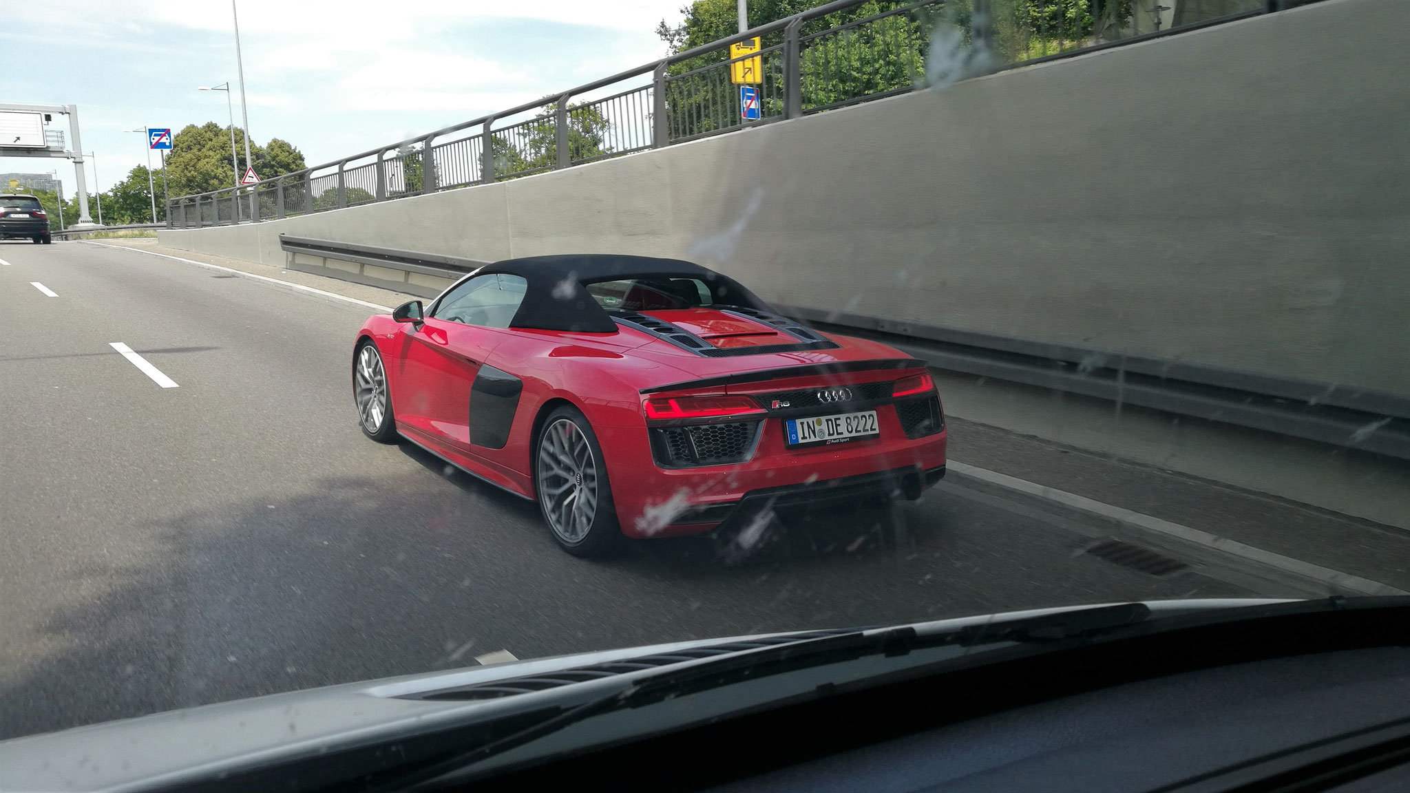 Audi R8 V10 Spyder - IN-DE8222