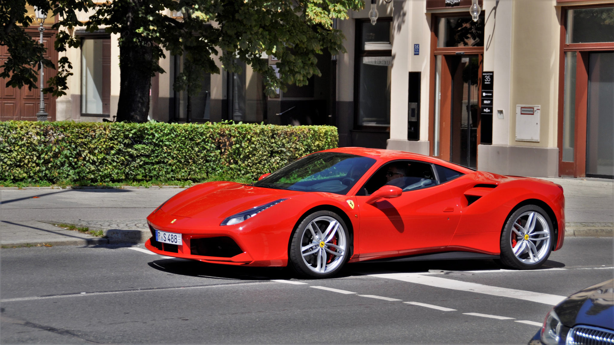 Ferrari 488 GTB - R-S488