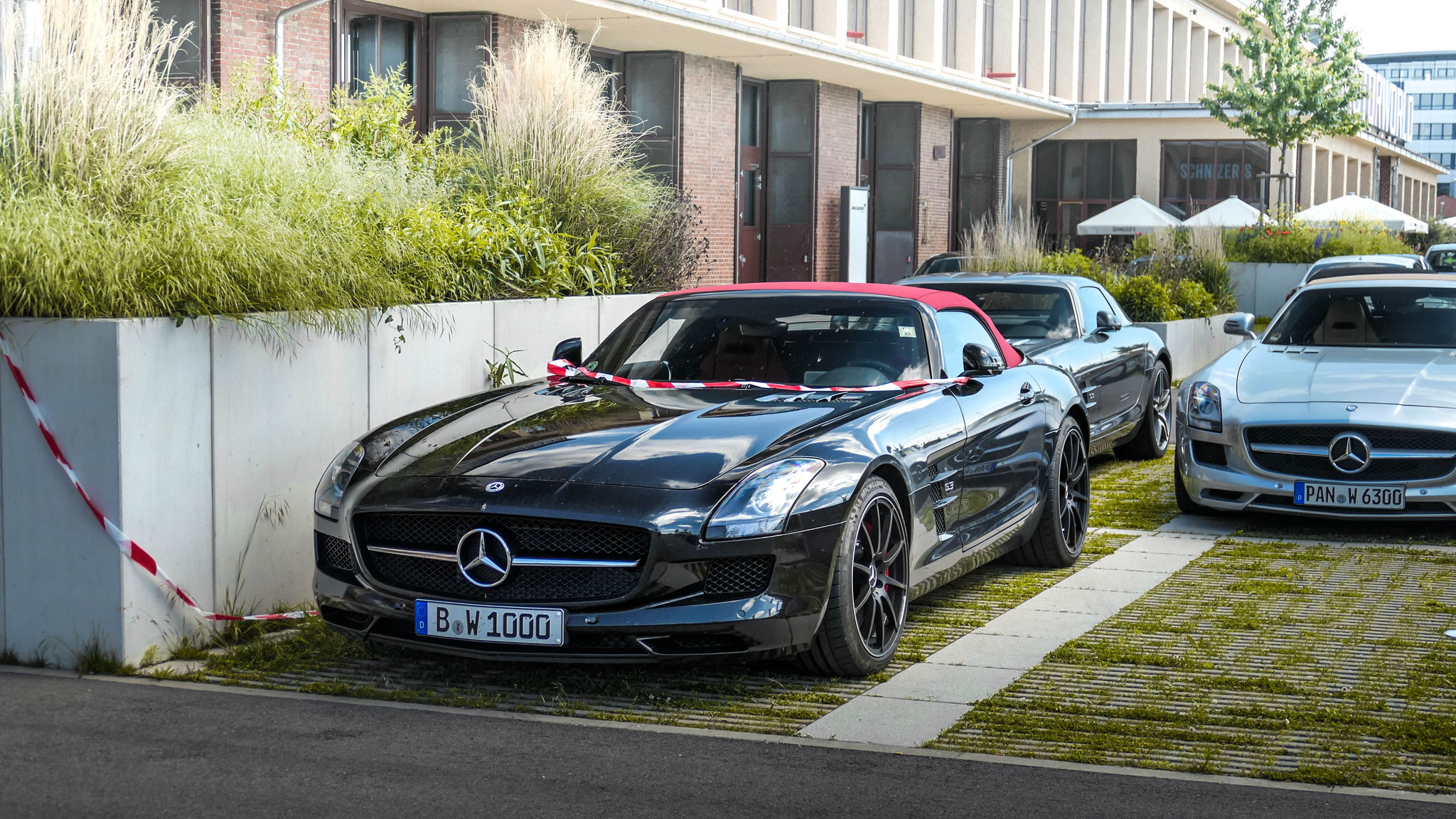 AMG SLS Roadster - B-W1000