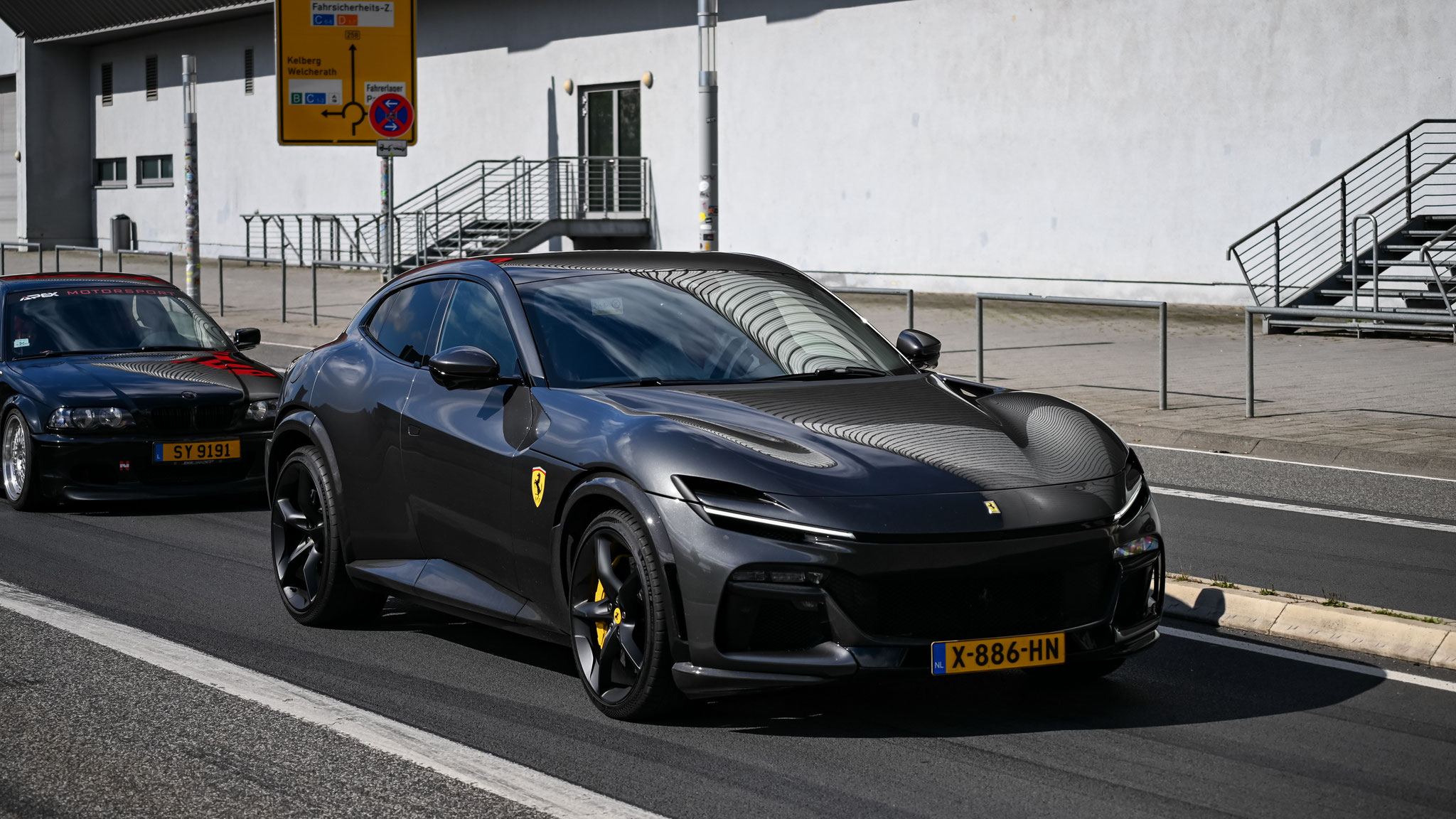 Ferrari Purosangue - X886HN (NL)
