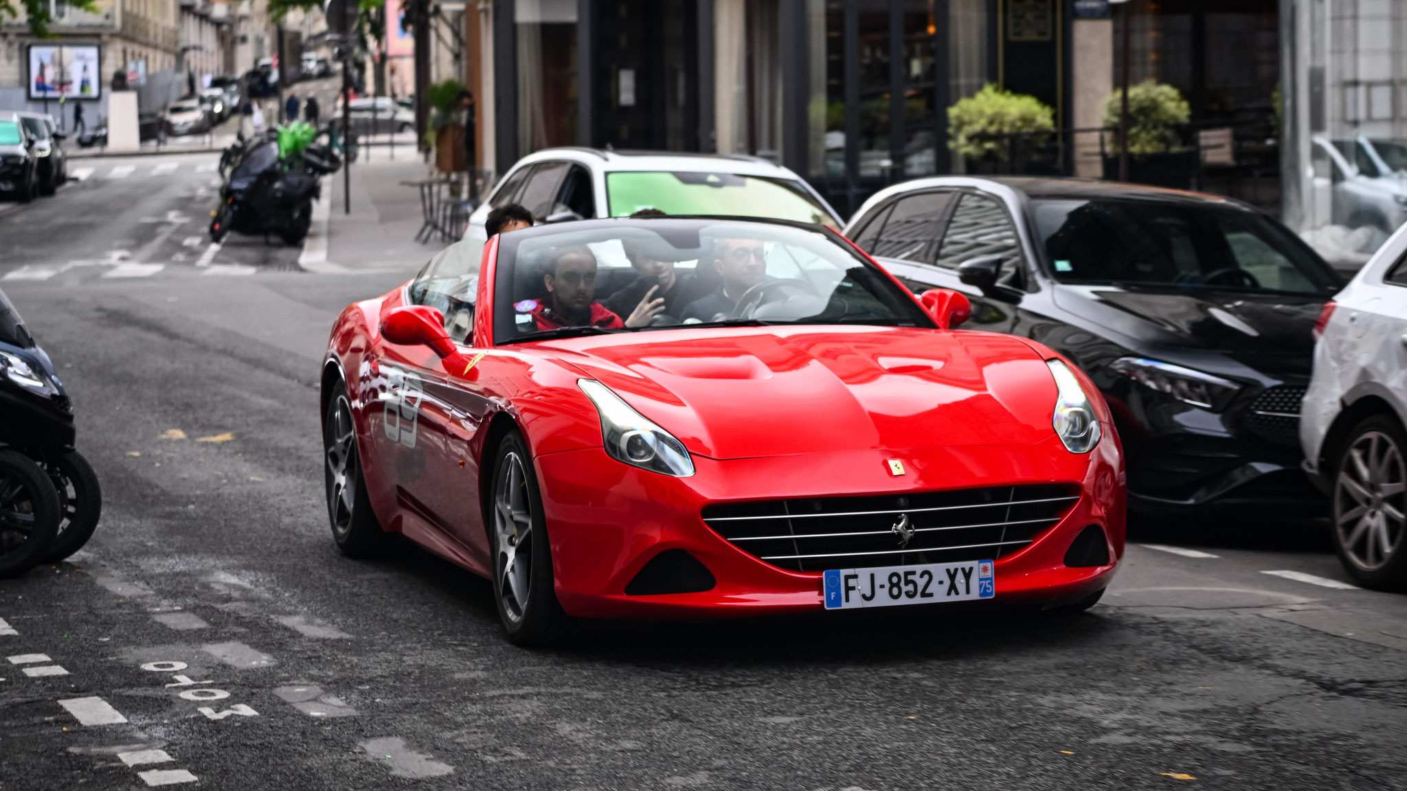 Ferrari California T - FJ852XY-75 (FRA)