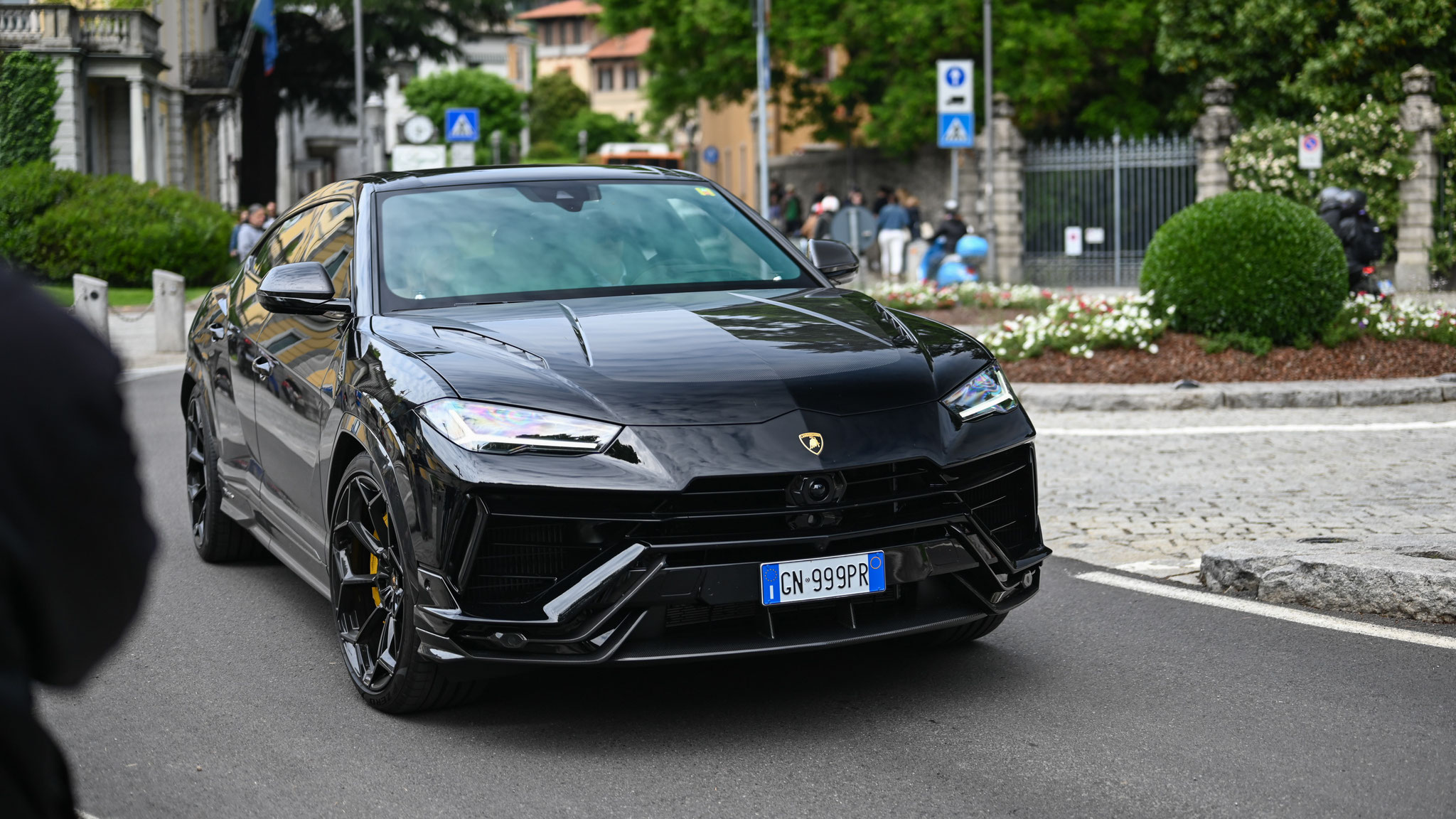 Lamborhini Urus Performante - GN999PR (ITA)