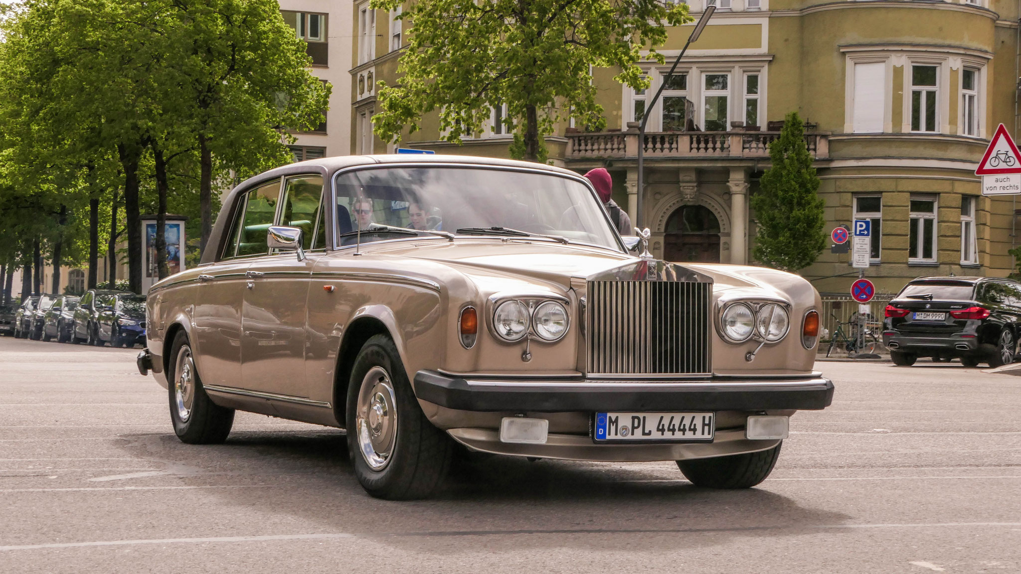 Rolls Royce Silver Shadow - M-PL4444H