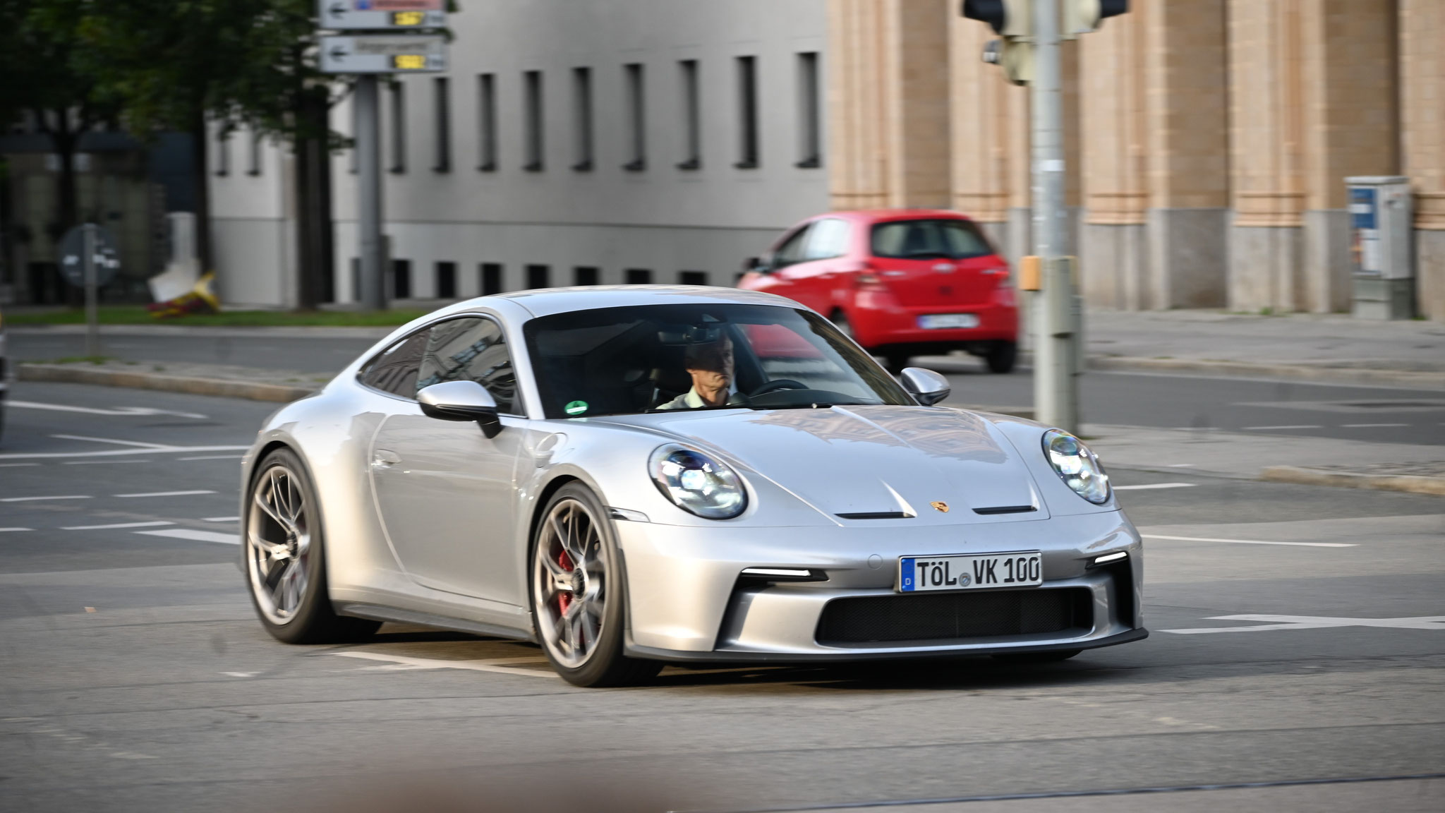 Porsche 992 GT3 Touring - TÖL-VK100