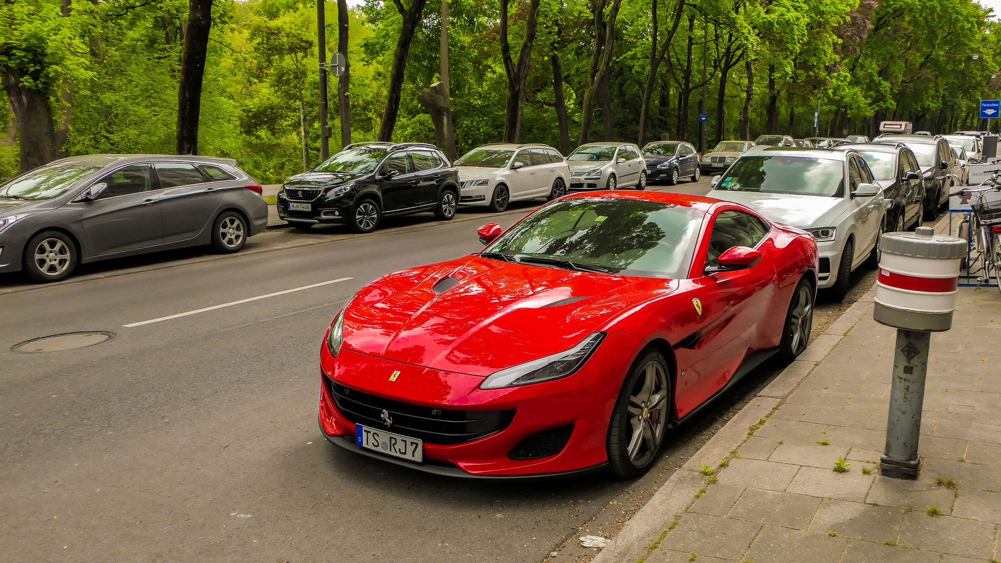 Ferrari Portofino - TS-RJ-7