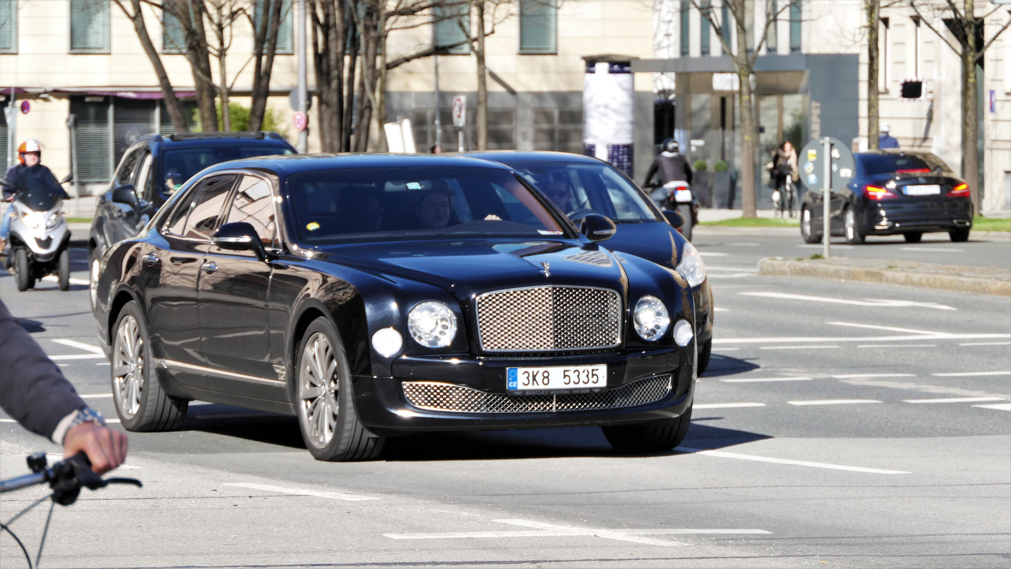 Bentley Mulsanne - 3K85335 (CZ)