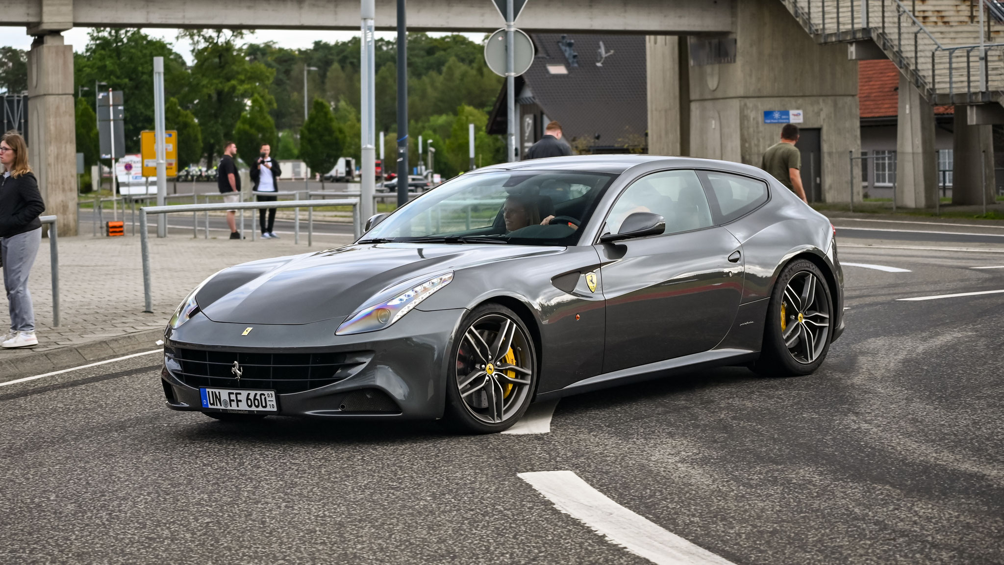 Ferrari FF - UN-FF660