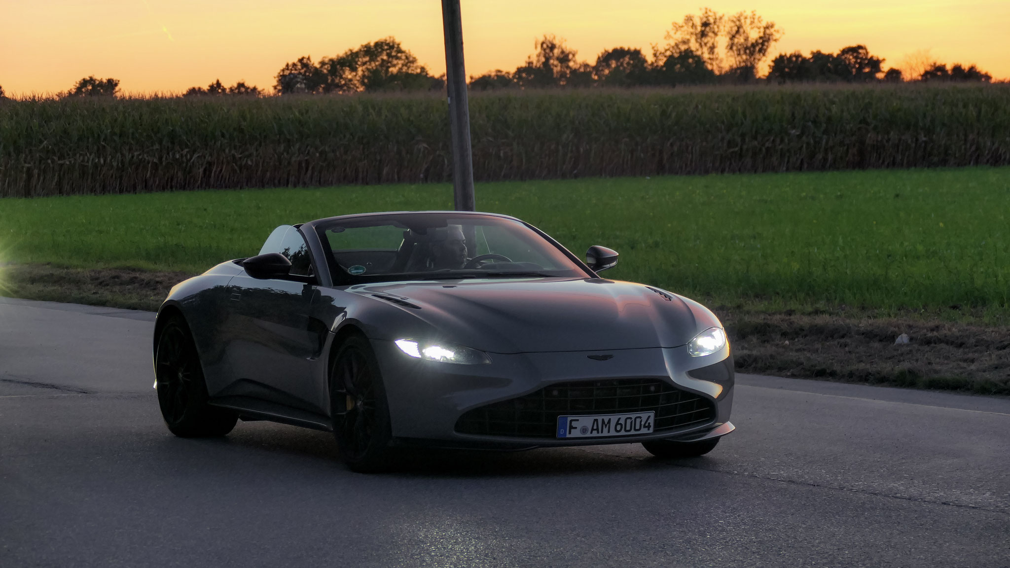 Aston Martin Vantage Volante - F-AM6004