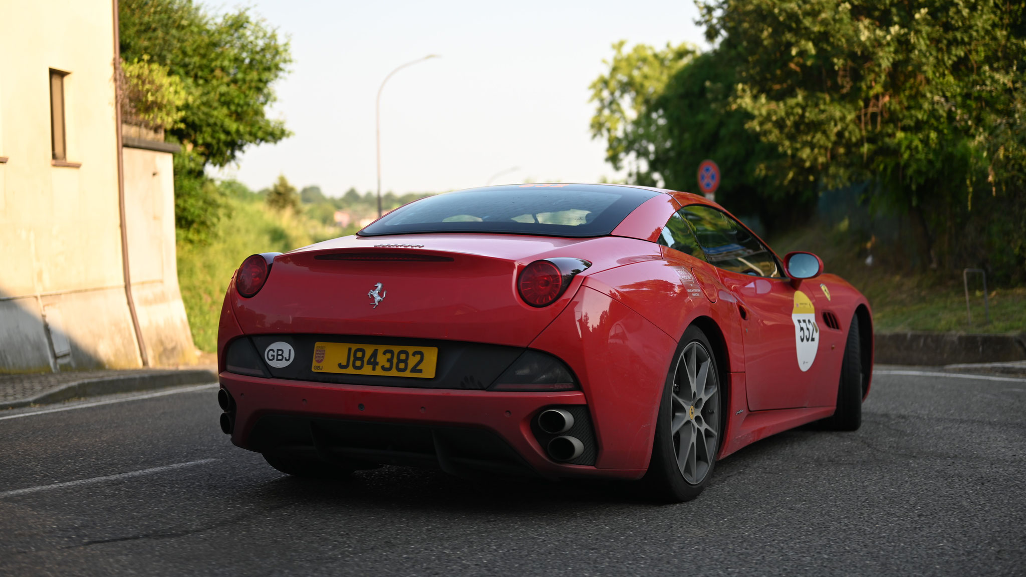 Ferrari California - J84382 (GBJ)