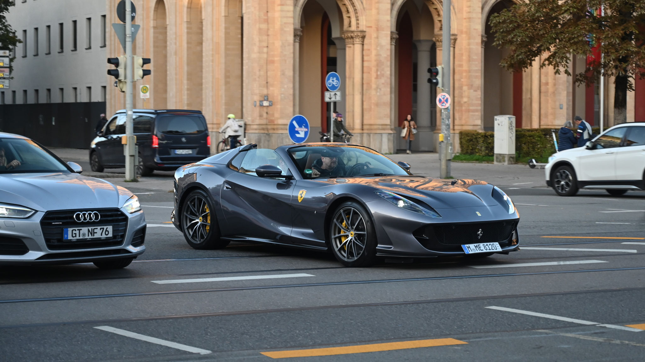 Ferrari 812 GTS - M-ME8120