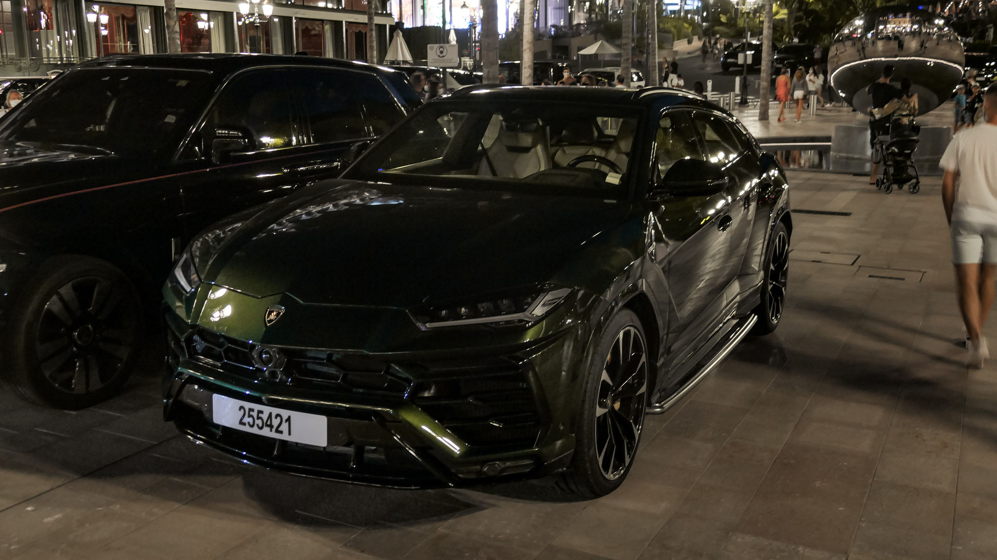 Lamborghini Urus - 255421 (KWT)