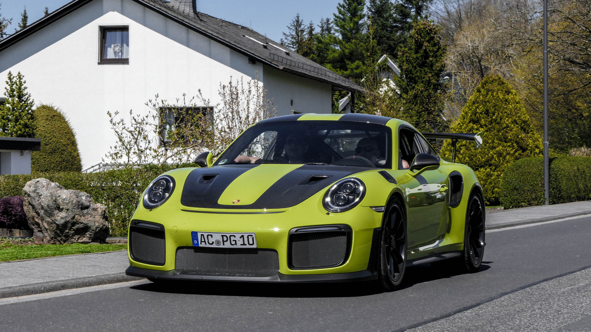 Porsche GT2 RS -AC-PG10