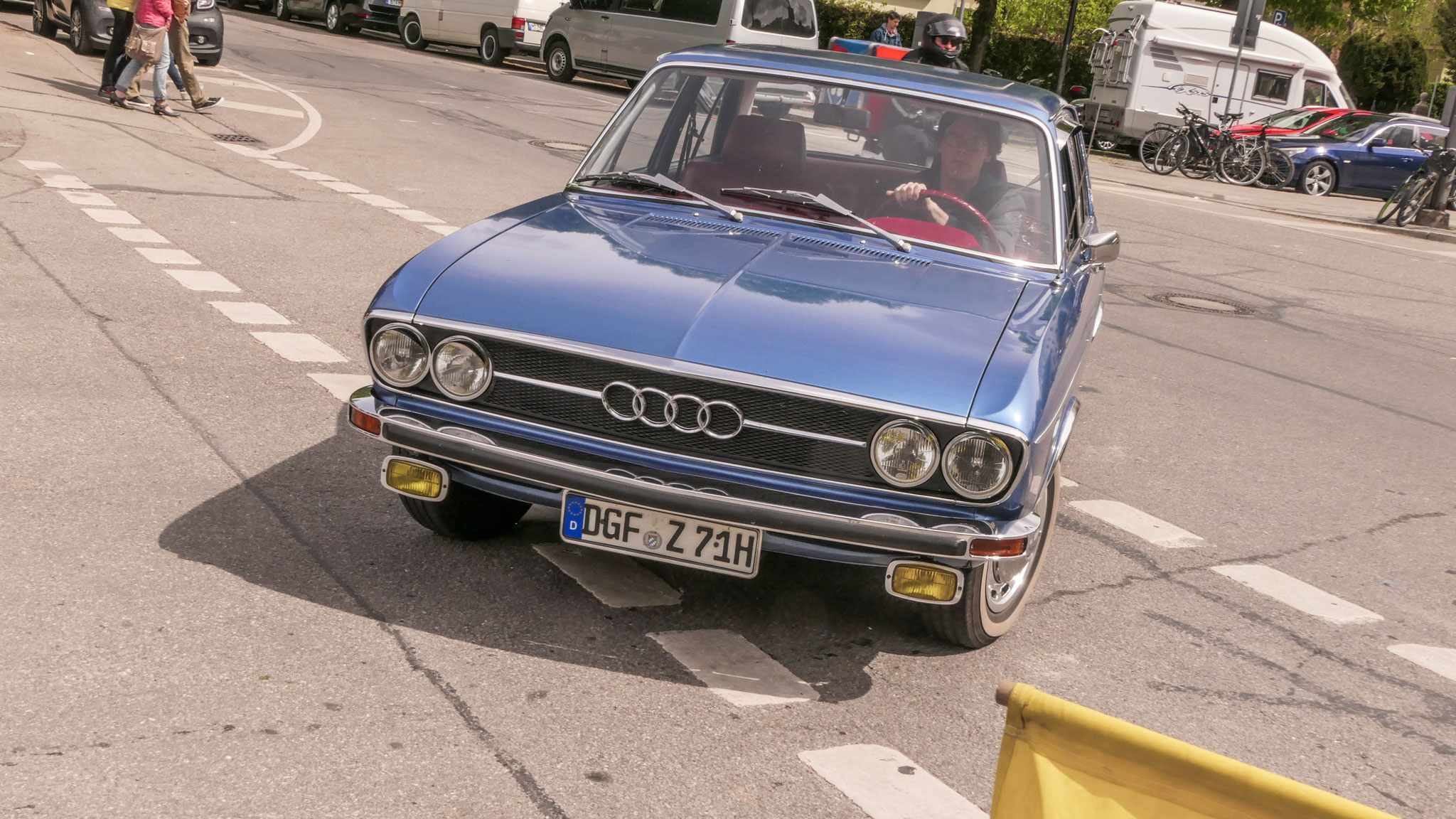 Audi 100 - DGF-Z71H