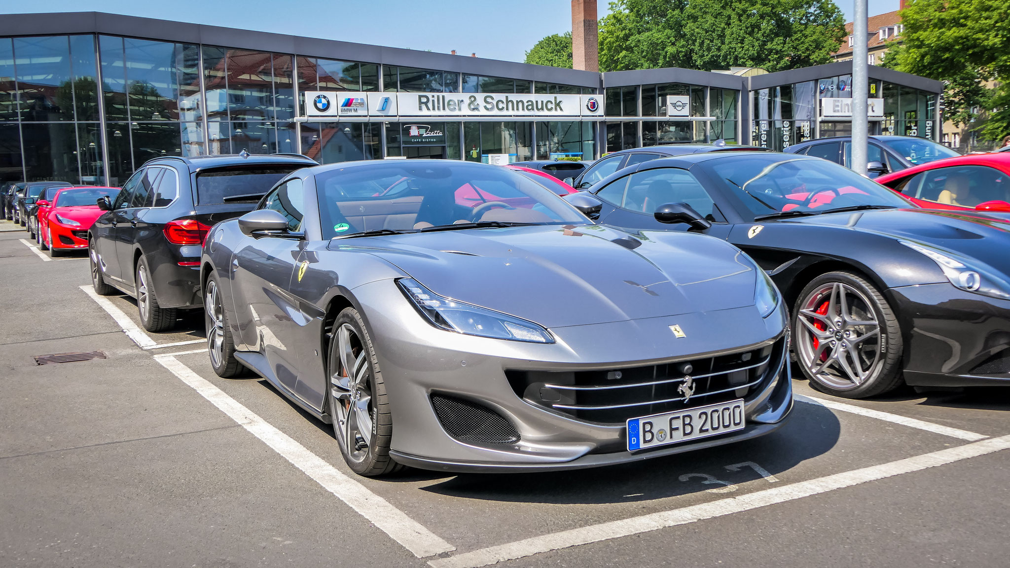 Ferrari Portofino - B-FB-2000