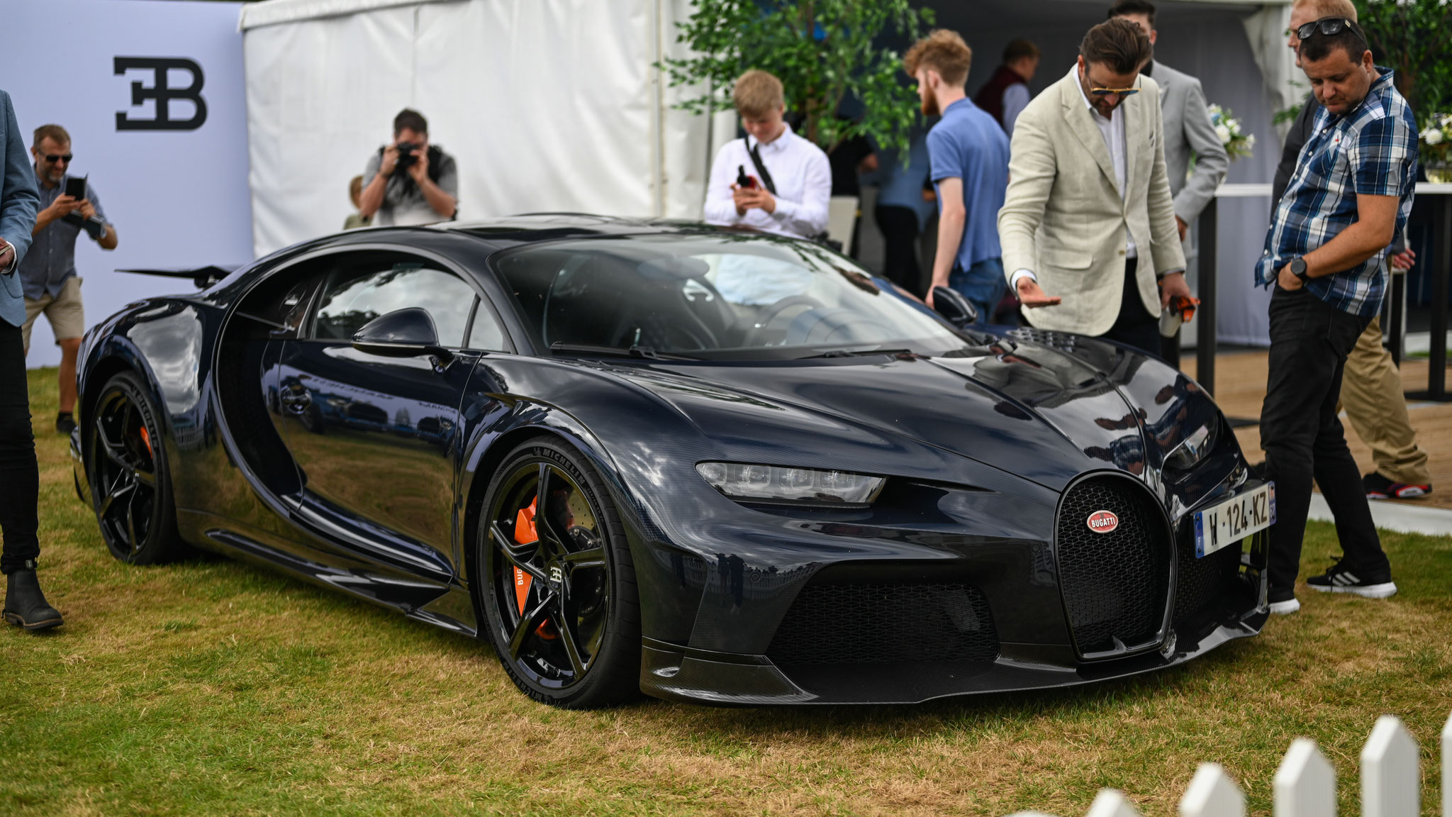 Bugatti Chiron Super Sport - W124KZ-67 (FRA)