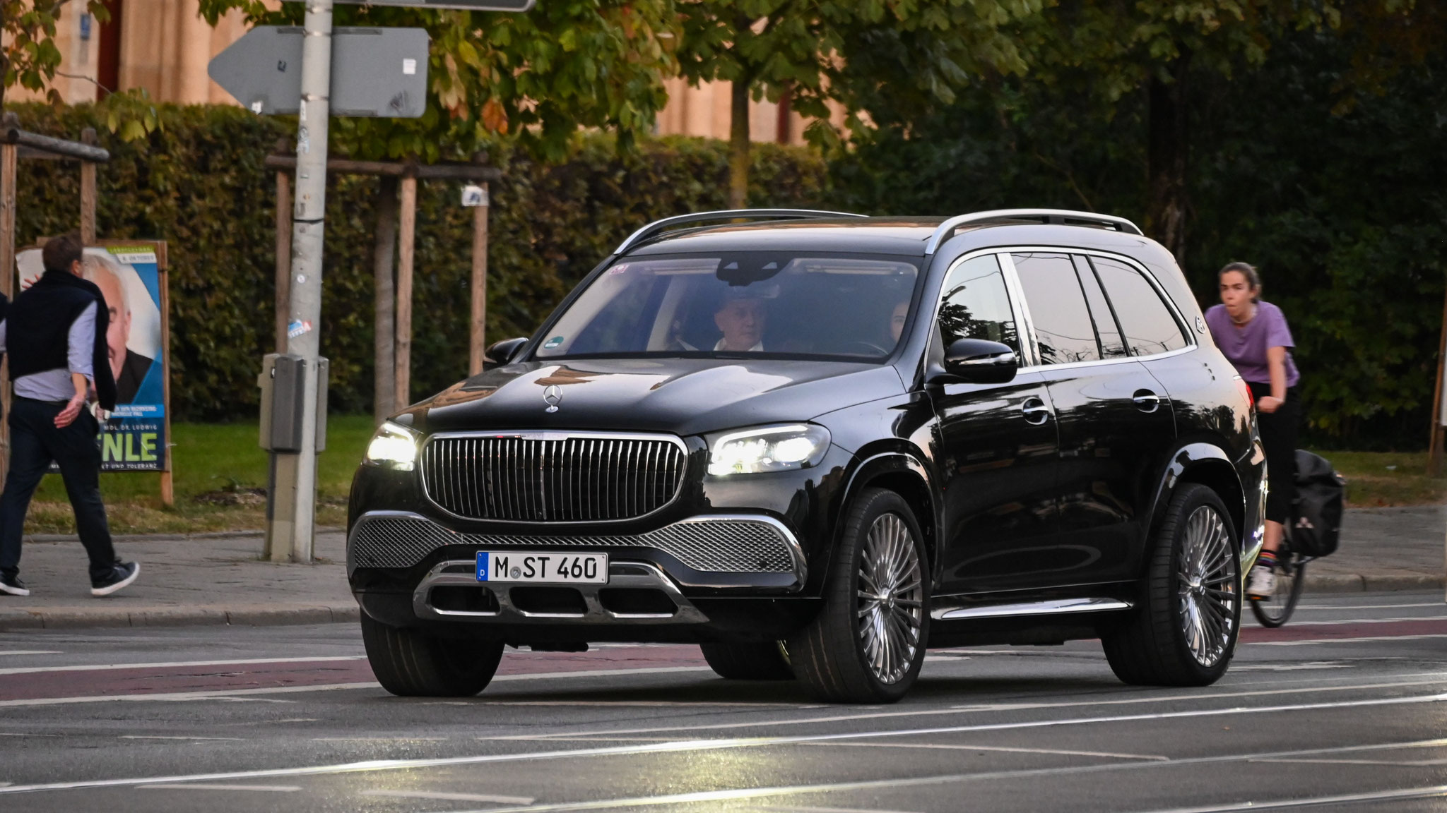 Mercedes-Maybach GLS 600 - M-ST460
