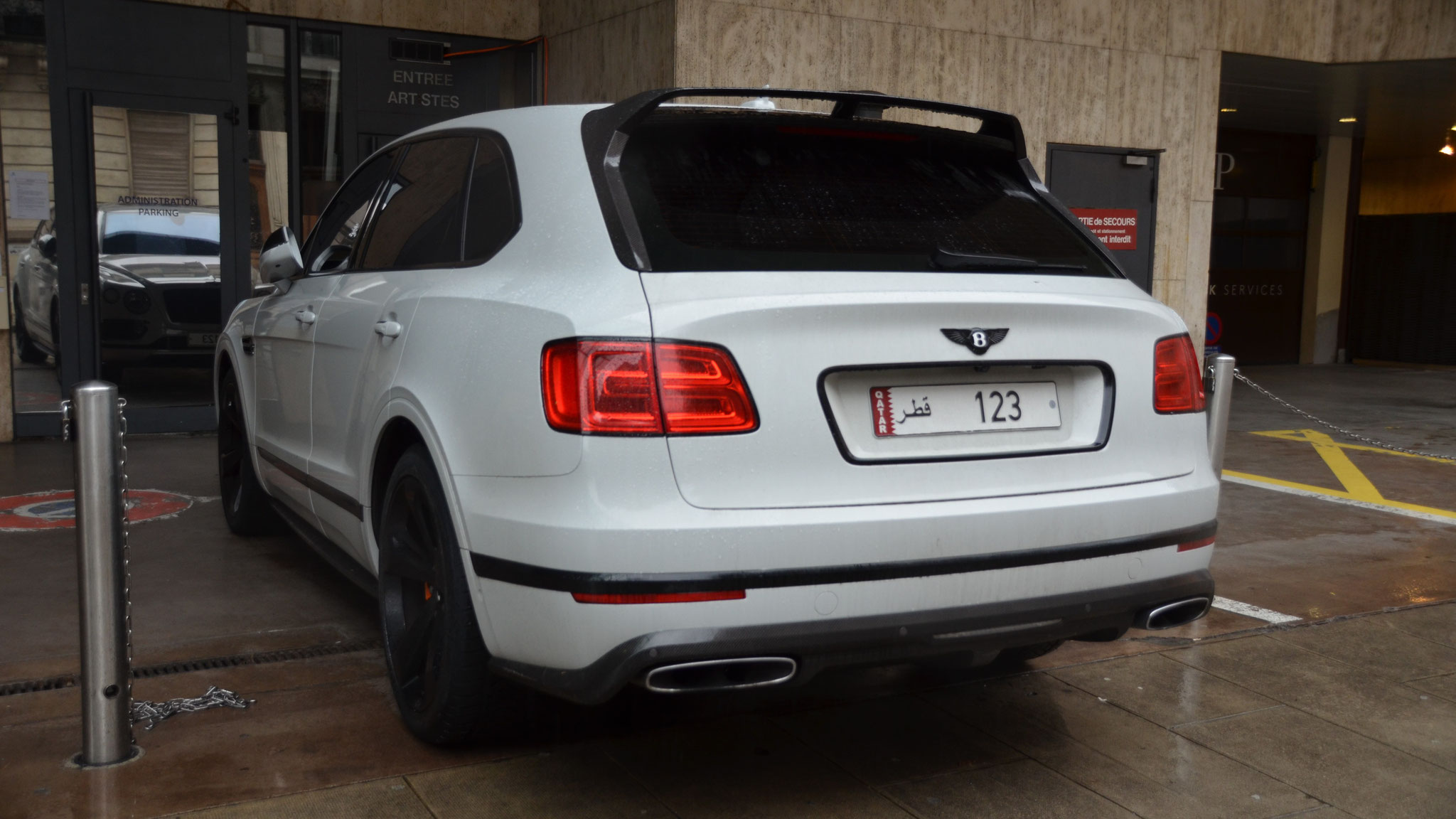 Bentley Bentayga - 123 (QAT)