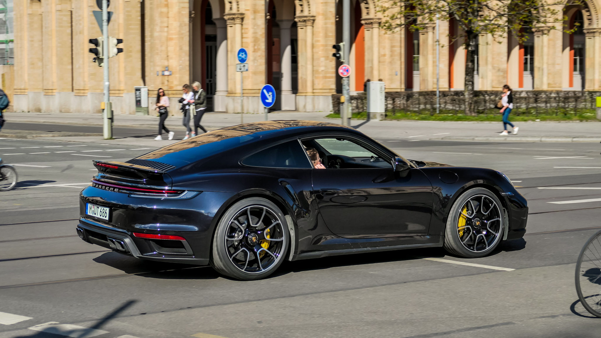 Porsche 992 Turbo S - M-UT686
