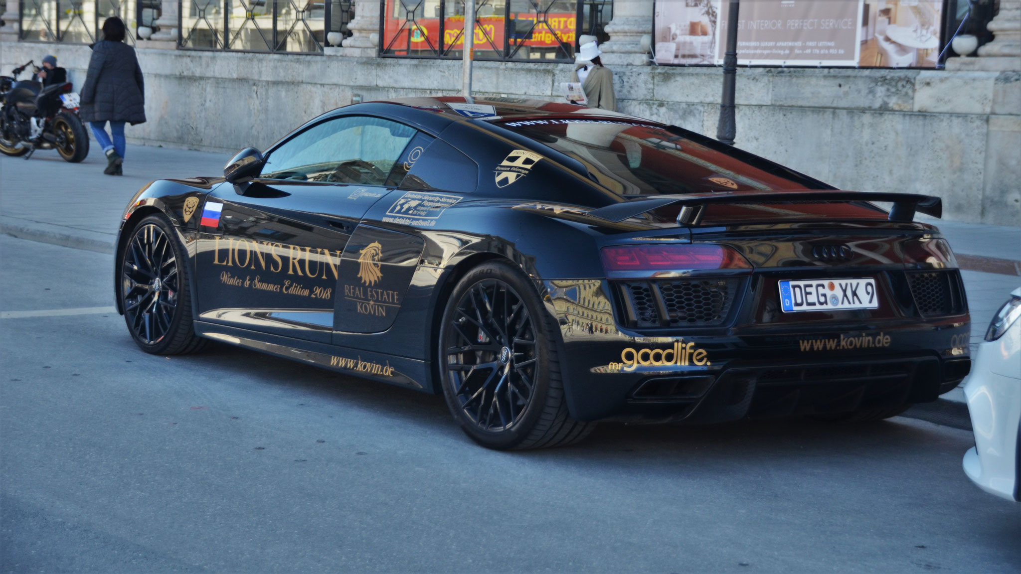 Audi R8 V10 - DEG-XK9