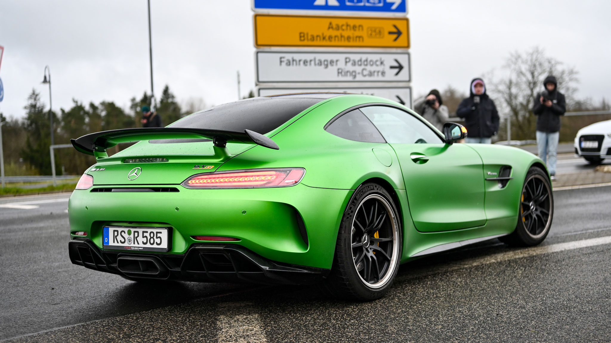AMG GTR - RS-R585