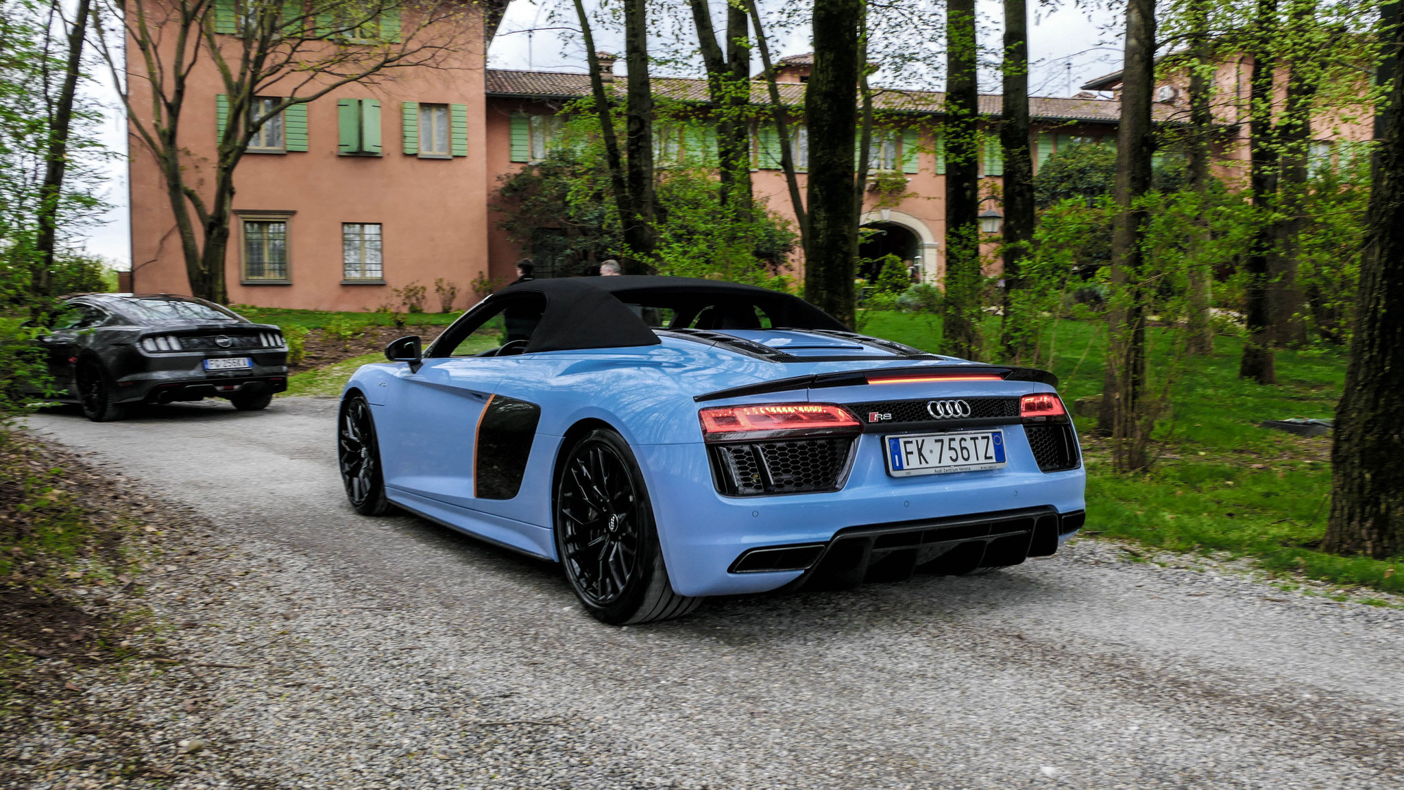 Audi R8 V10 Spyder - FK756TZ (ITA)