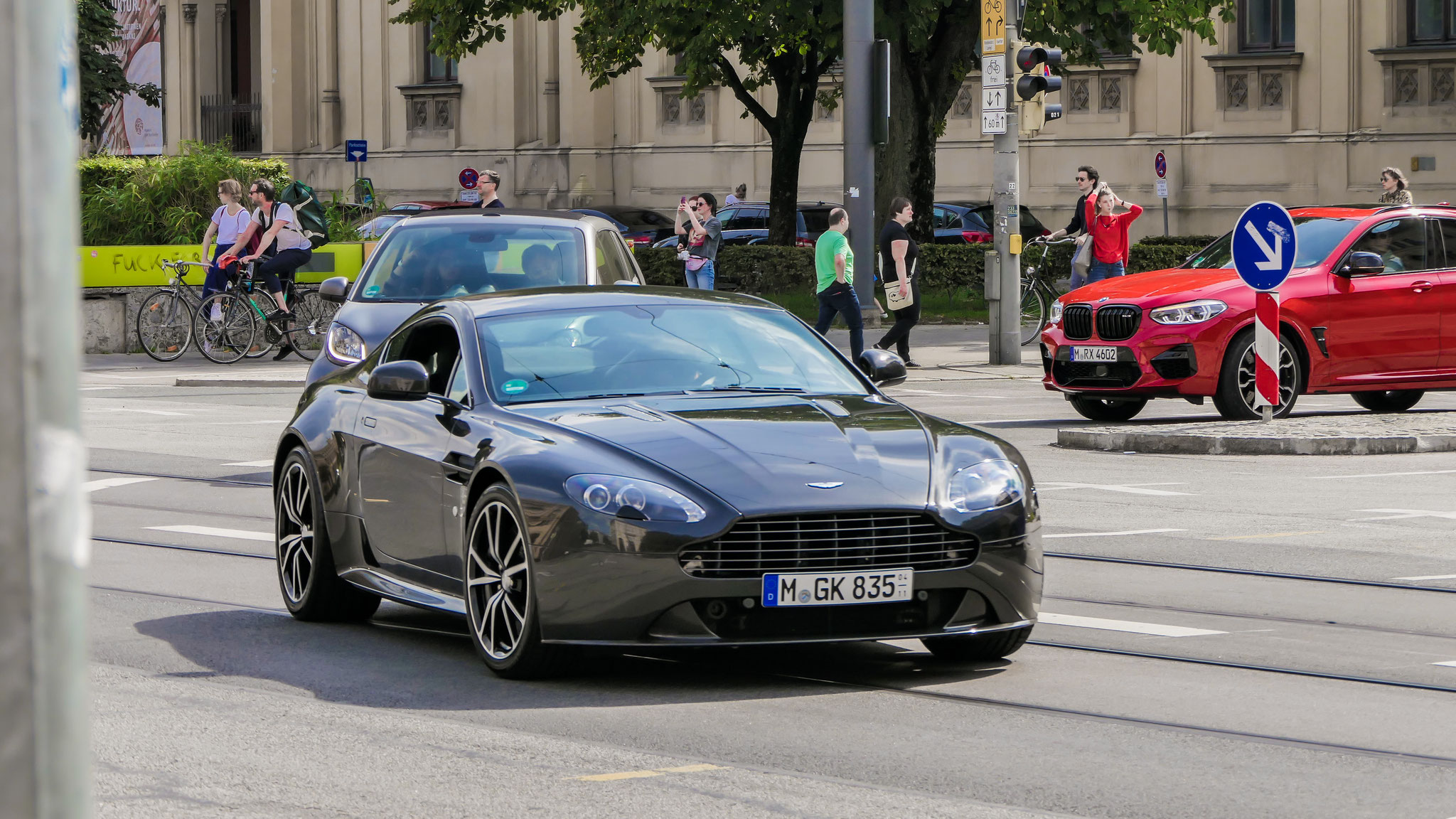 Aston Martin Vantage V8 - M-GK835