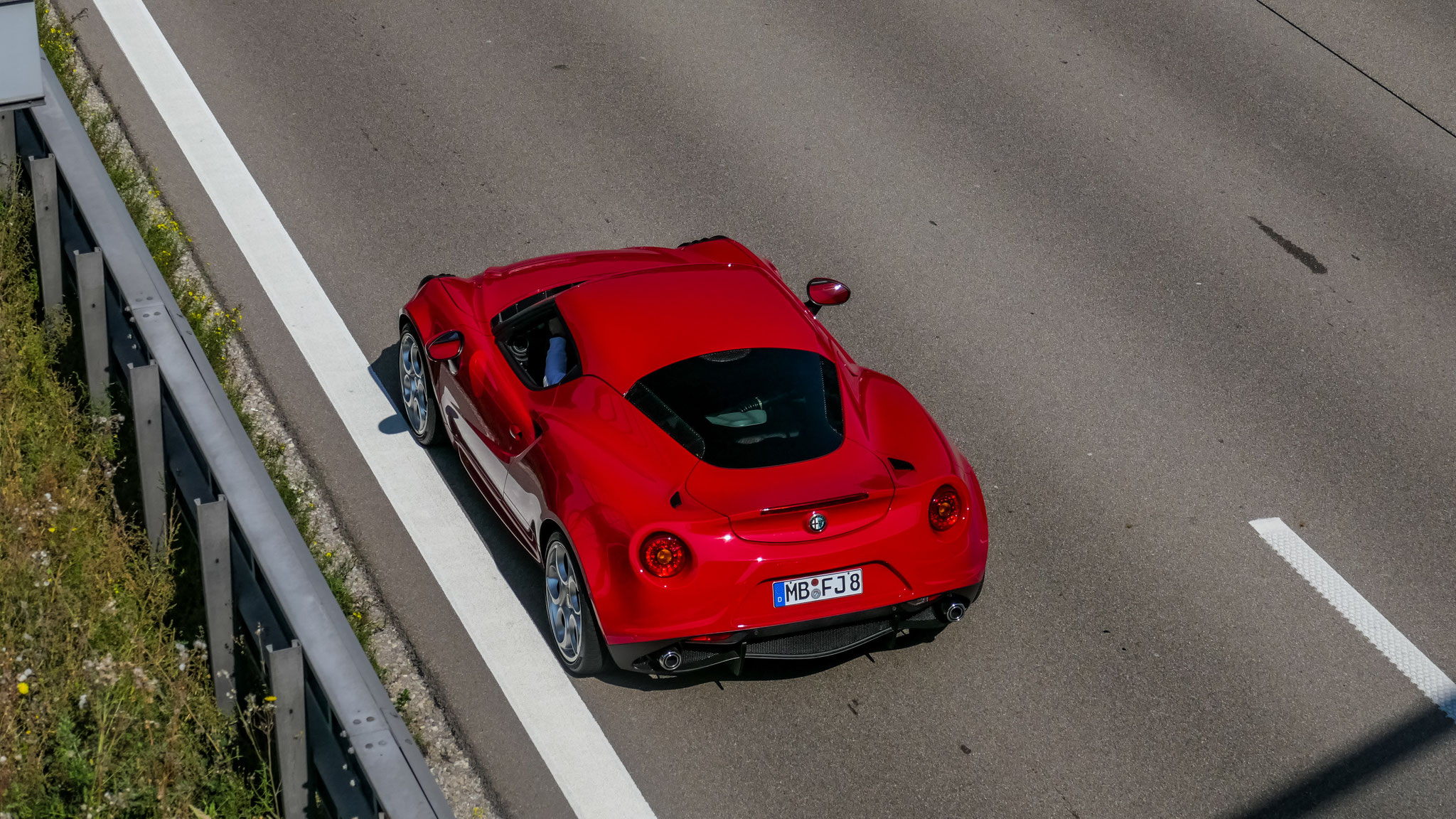 Alfa Romeo 4C - MB-FJ8