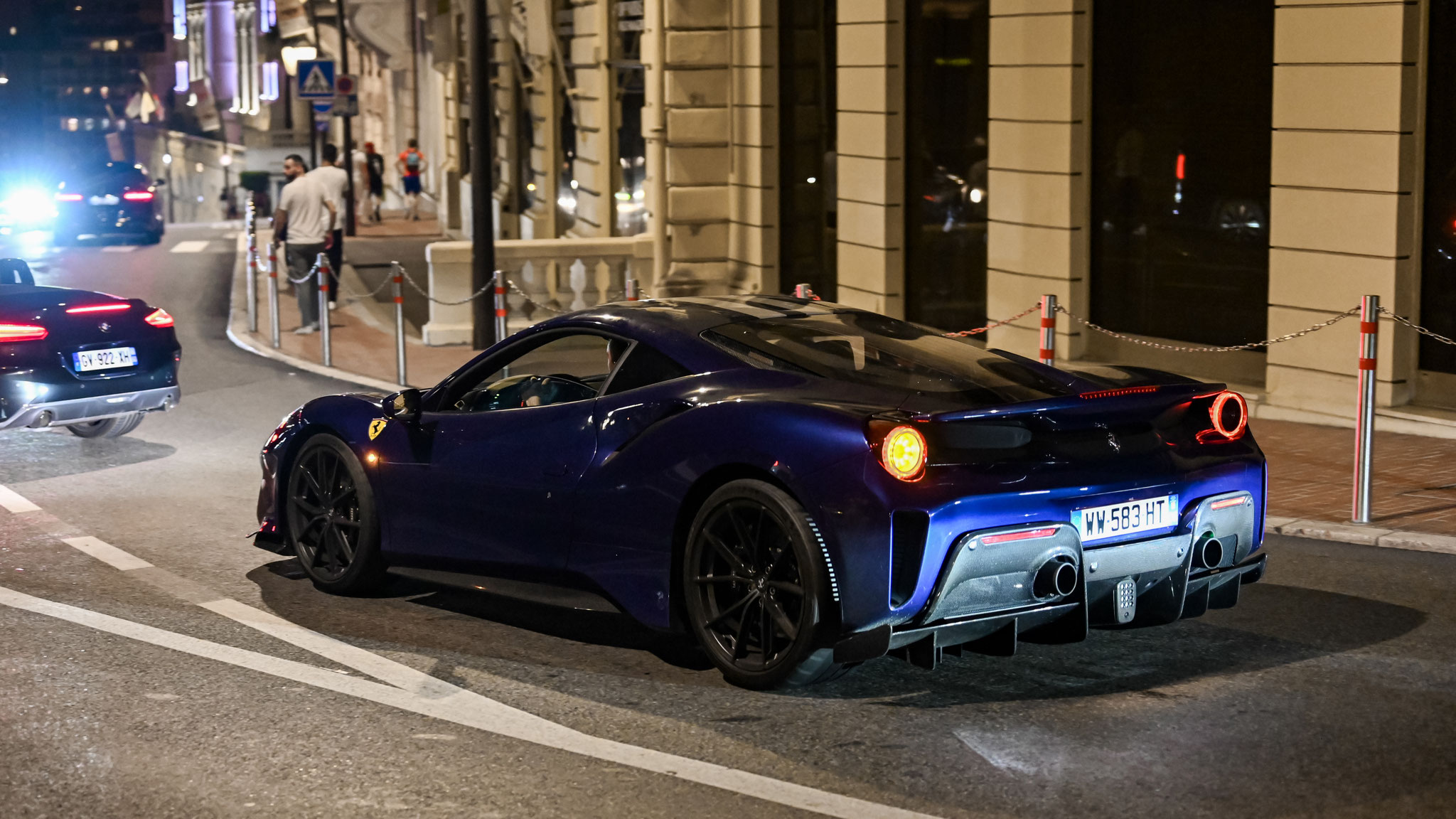 Ferrari 488 Pista - WW583HT (FRA)