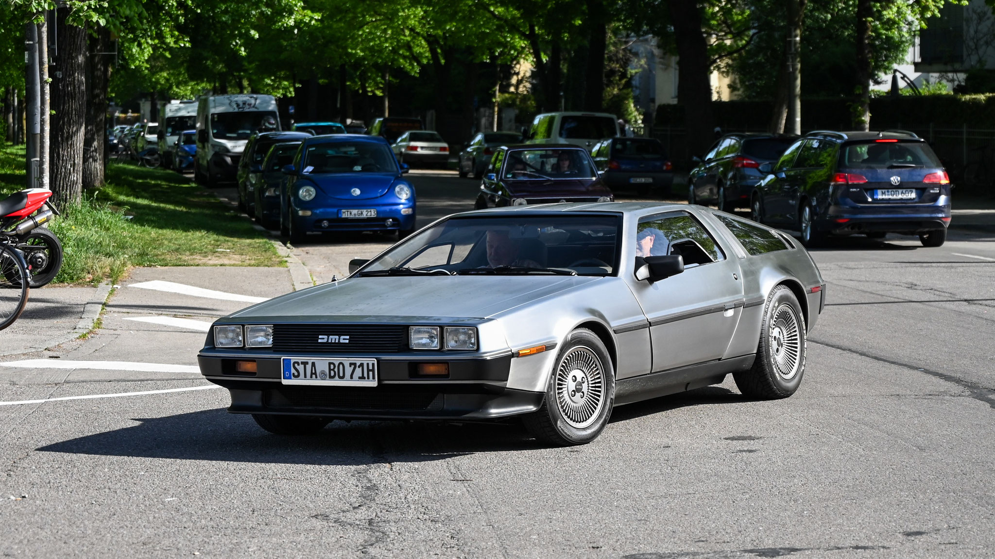 DMC 12 "Delorean" - STA-BO71H