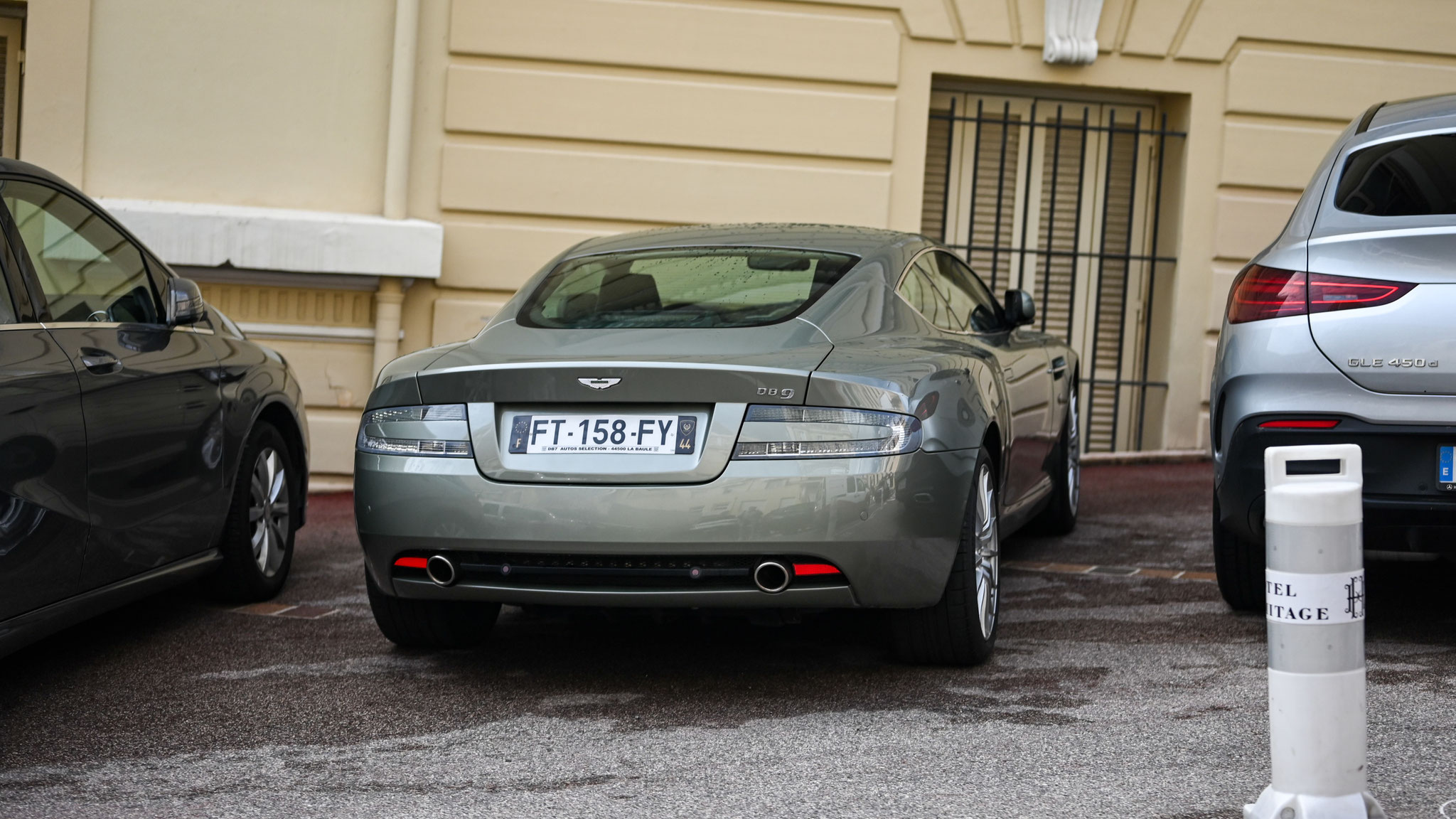Aston Martin DB9 - FT158FY-44 (FRA)
