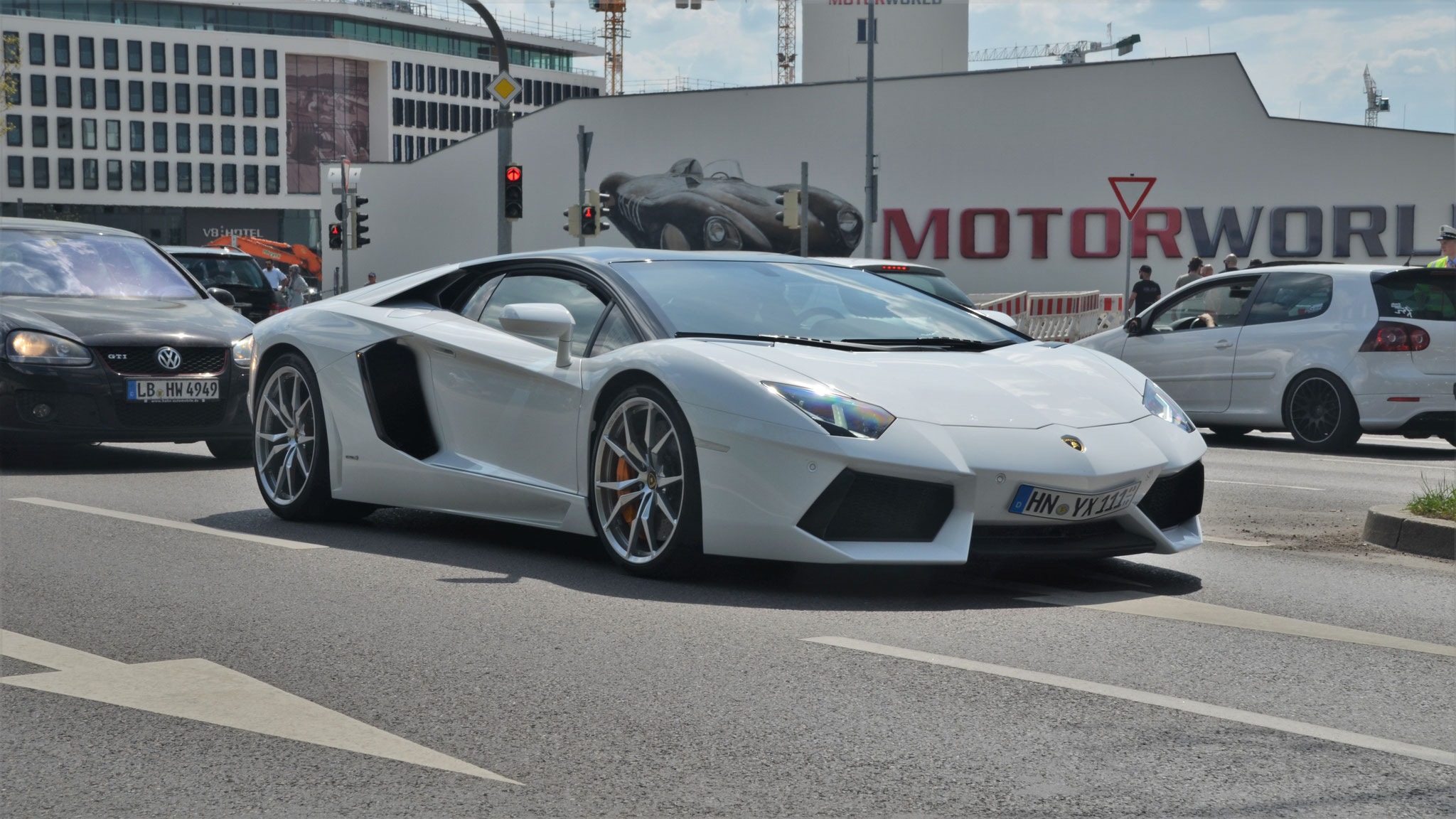 Lamborghini Aventador LP700-4 - HN-YX111