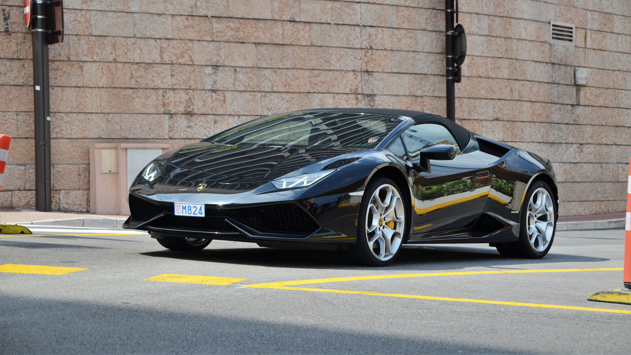 Lamborghini Huracan Spyder - M824 (MC)