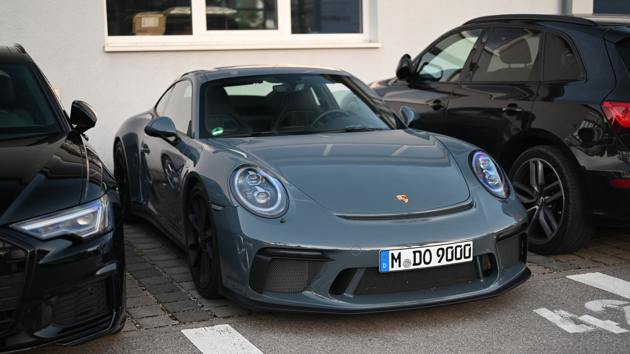Porsche 991 GT3 Touring - M-DO9000