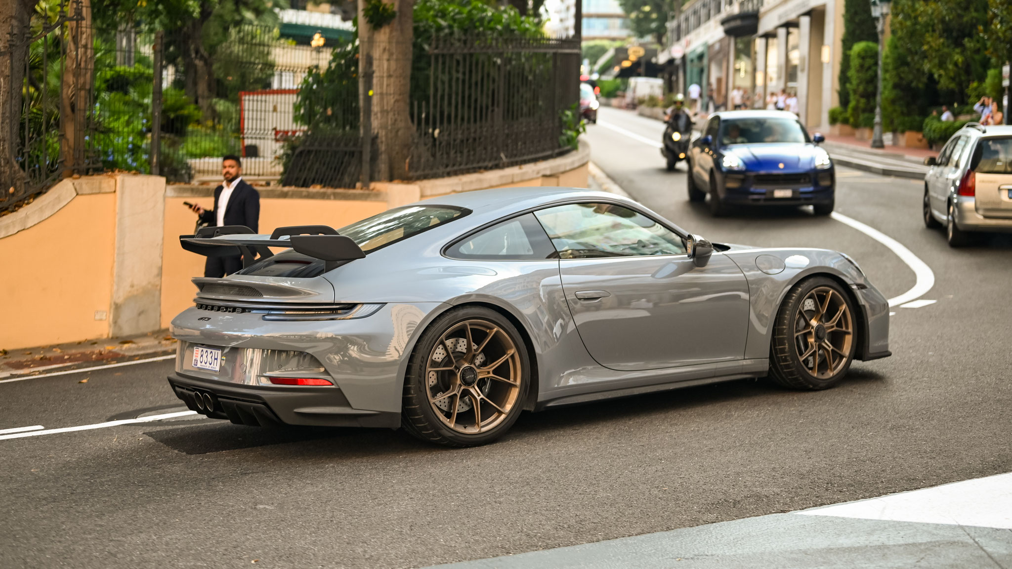Porsche 992 GT3 - 833H (MC)