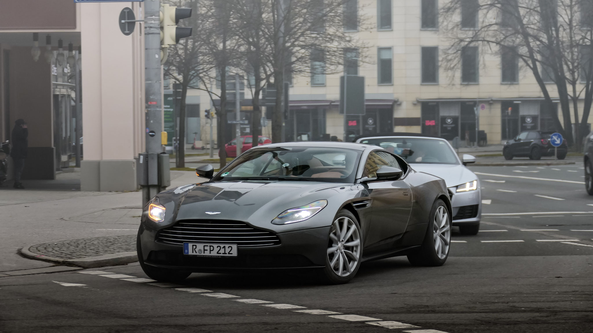 Aston Martin DB11 - R-FP121