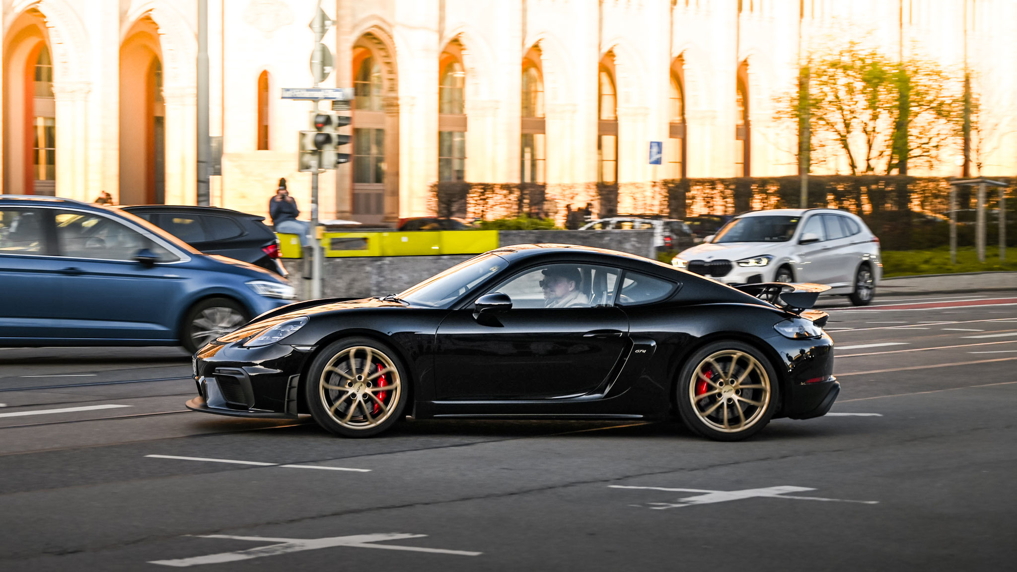 Porsche Cayman GT4 - MB-ZR6