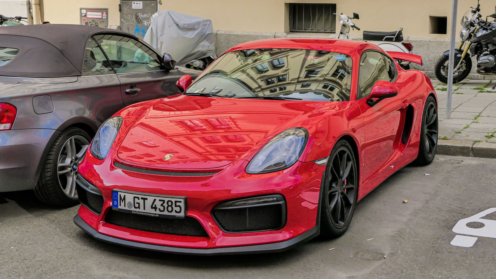 Porsche Cayman GT4 - M-GT4385