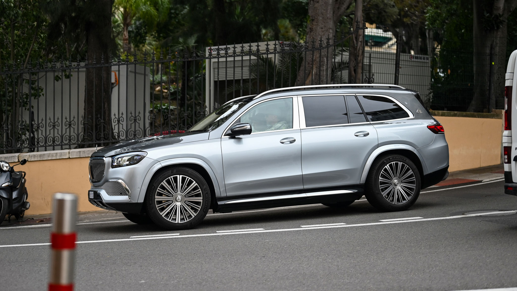 Mercedes-Maybach GLS 600 - 819S (MC)