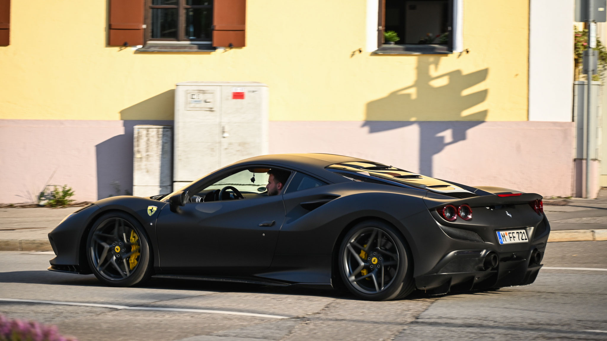 Ferrari F8 Tributo - M-FF721