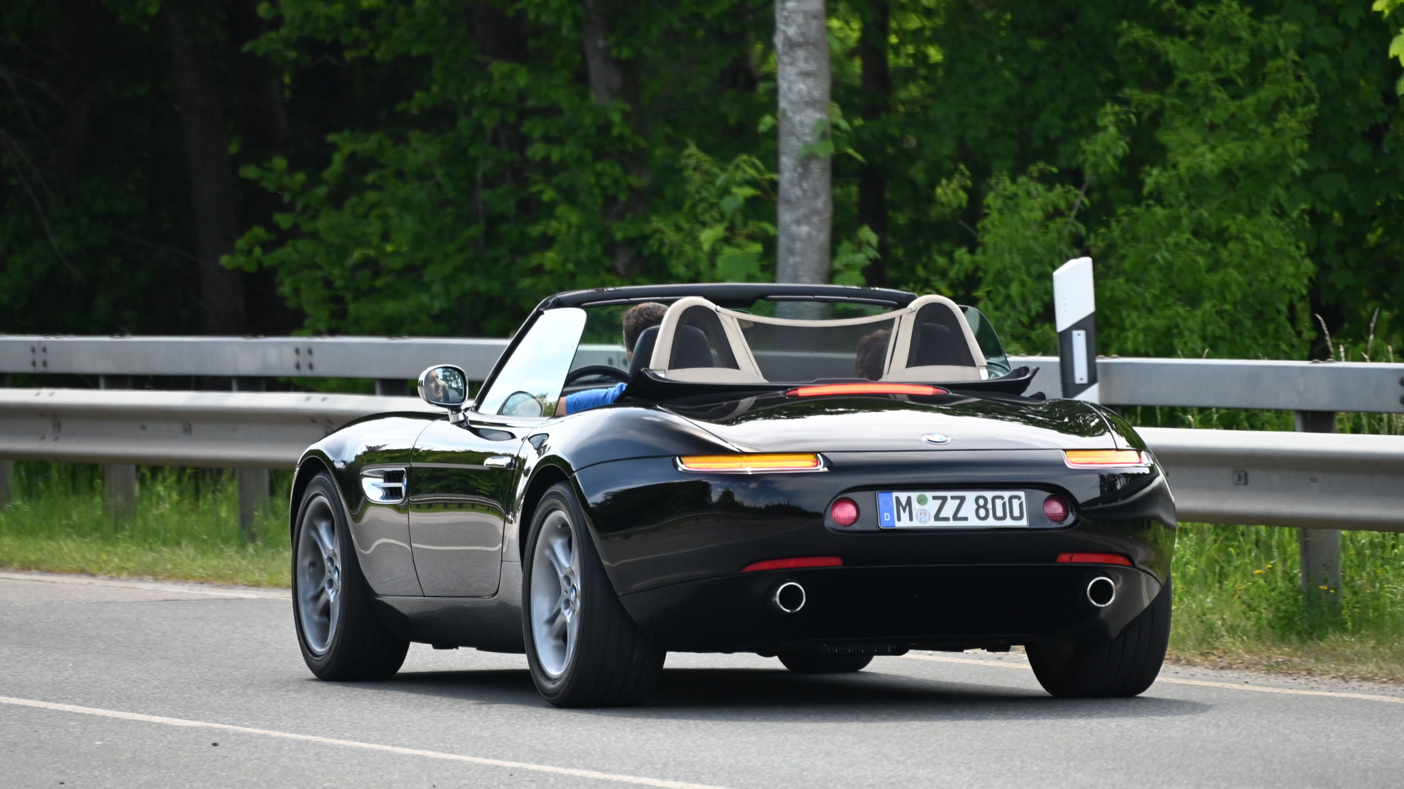 BMW Z8 - M-ZZ800