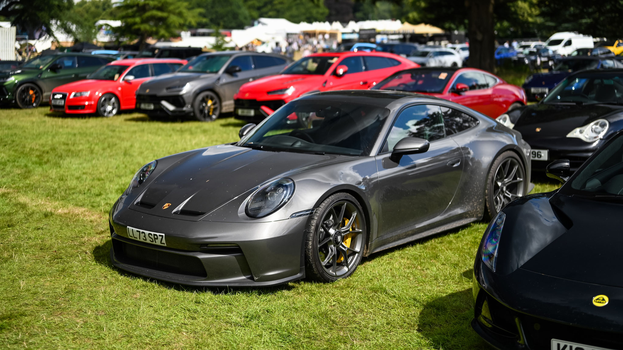 Porsche 992 GT3 Touring - LL73SPZ (GB)