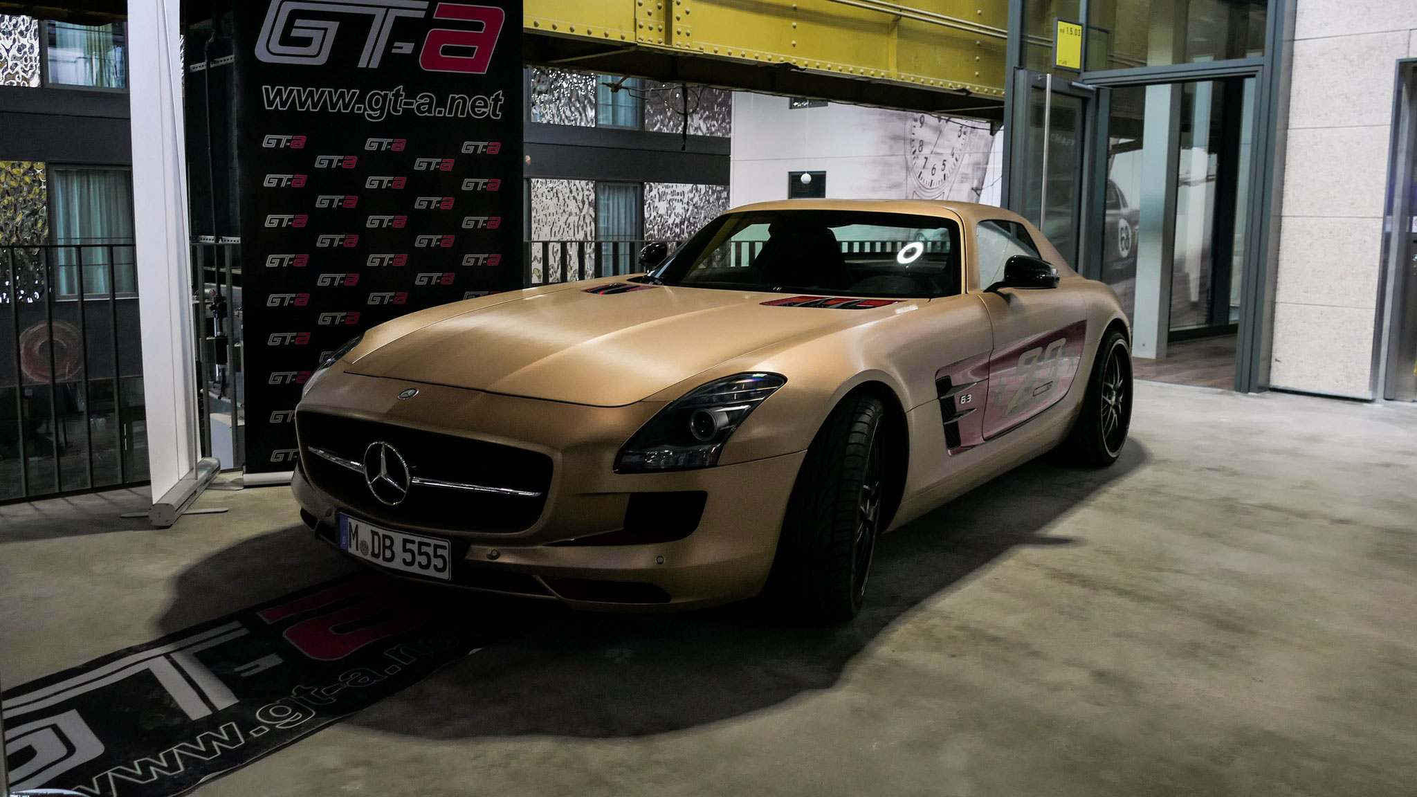AMG SLS - M-DB555