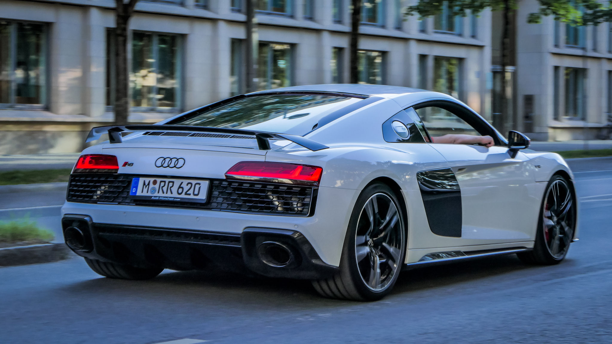 Audi R8 V10 - M-RR620