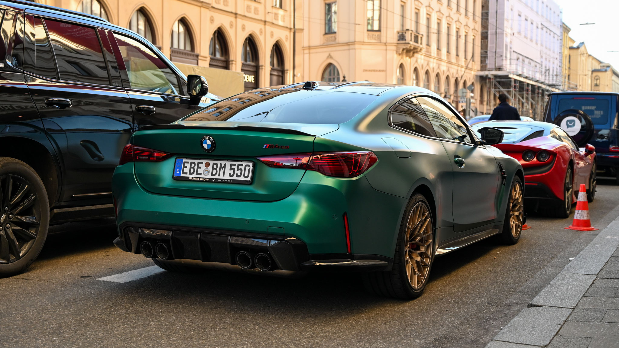 BMW M4 CS - EBE-BM550