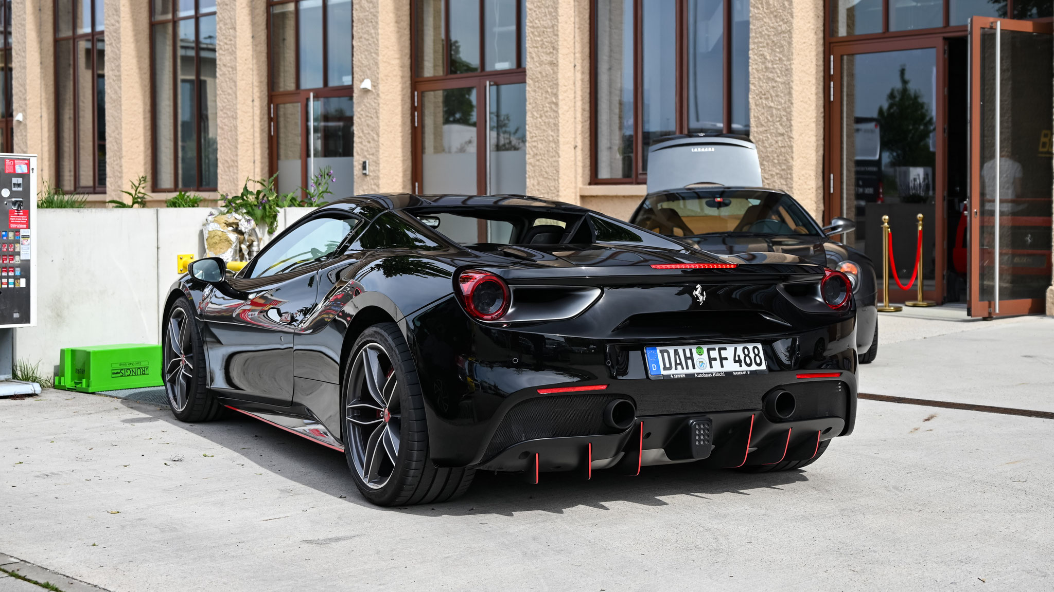 Ferrari 488 Spider - DAH-FF488
