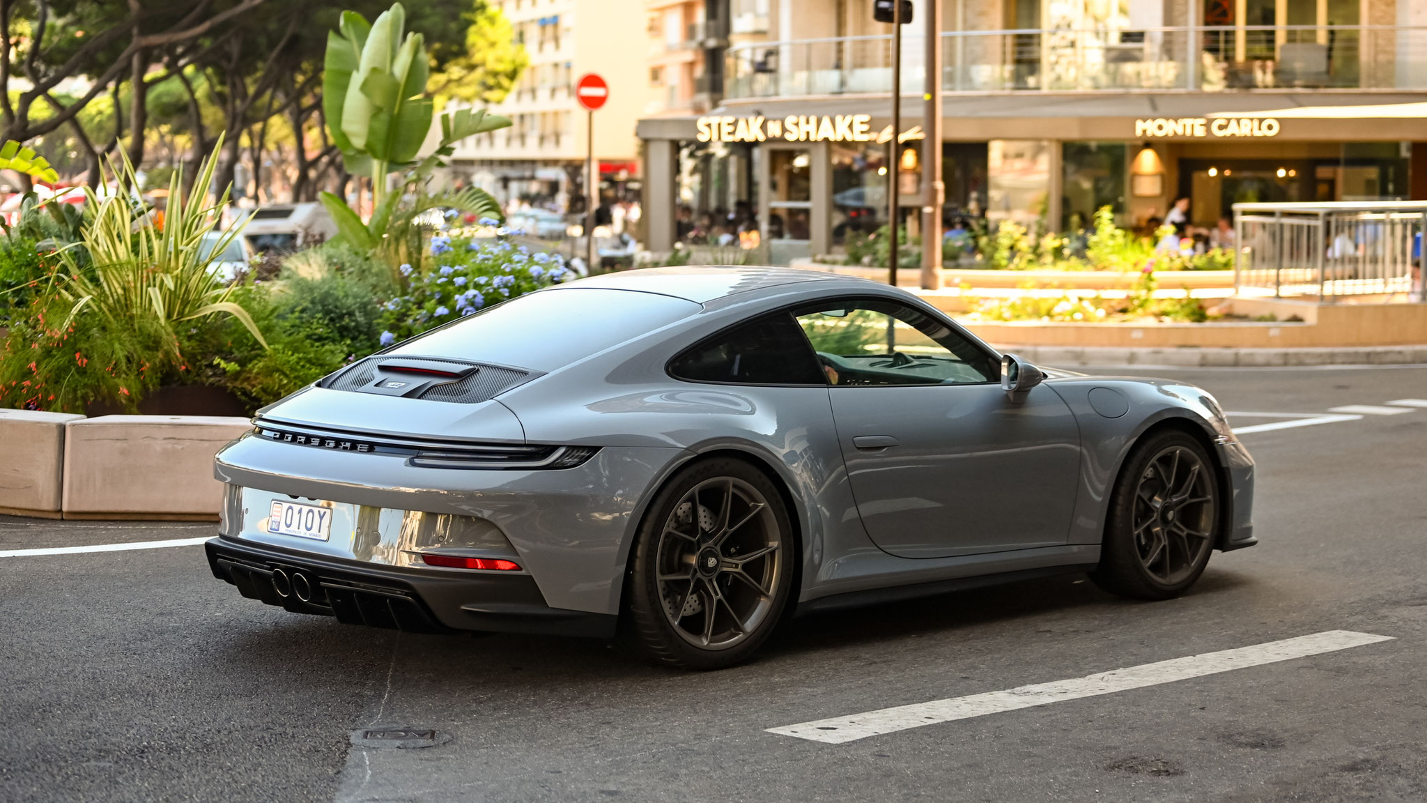 Porsche 992 GT3 Touring - 010Y (MC)