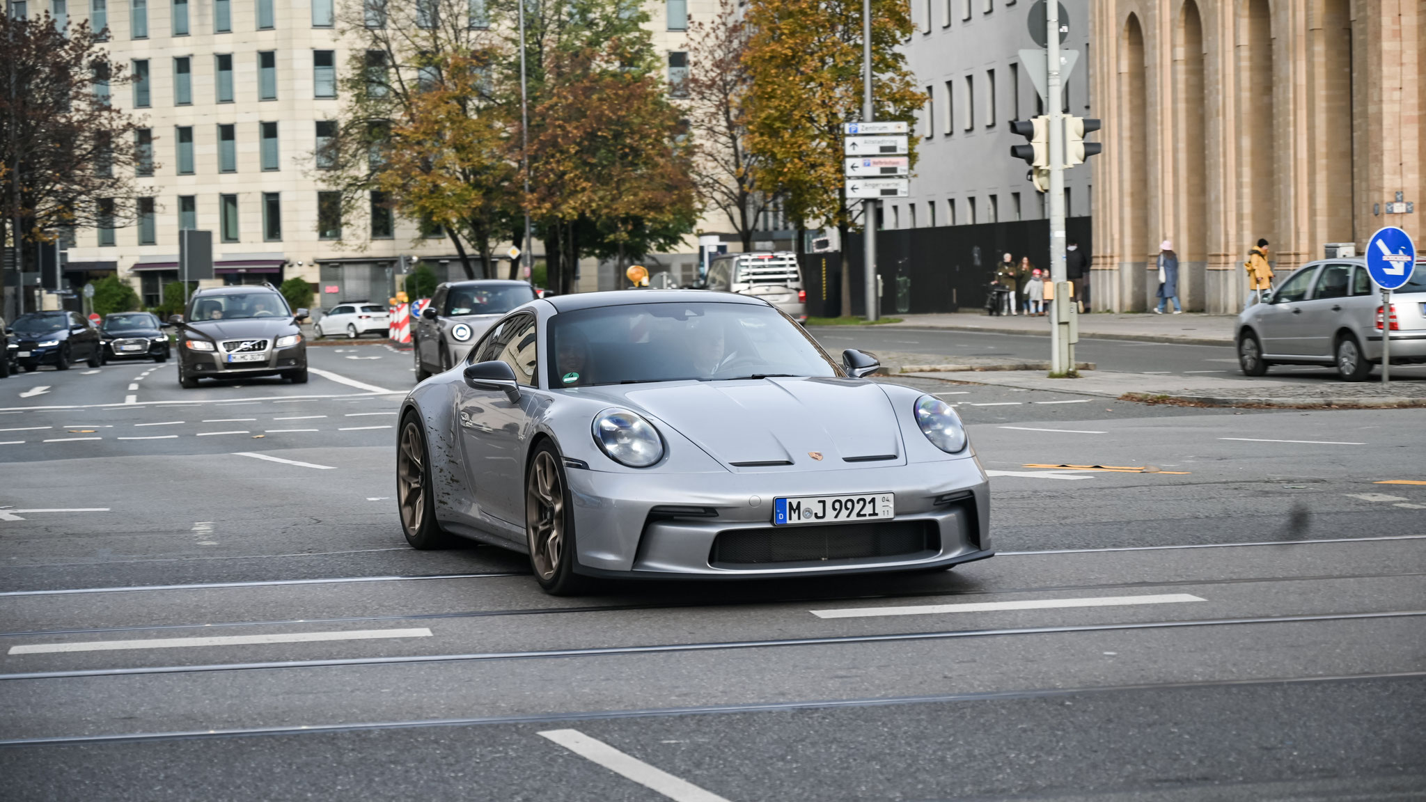 Porsche 992 GT3 Touring - M-J9921