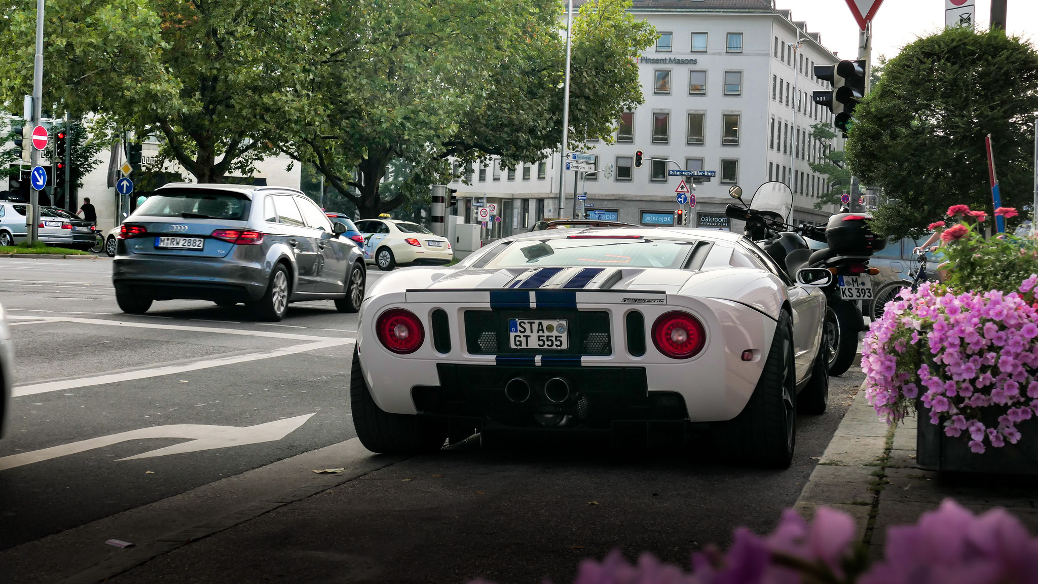 Ford GT - STA-GT555